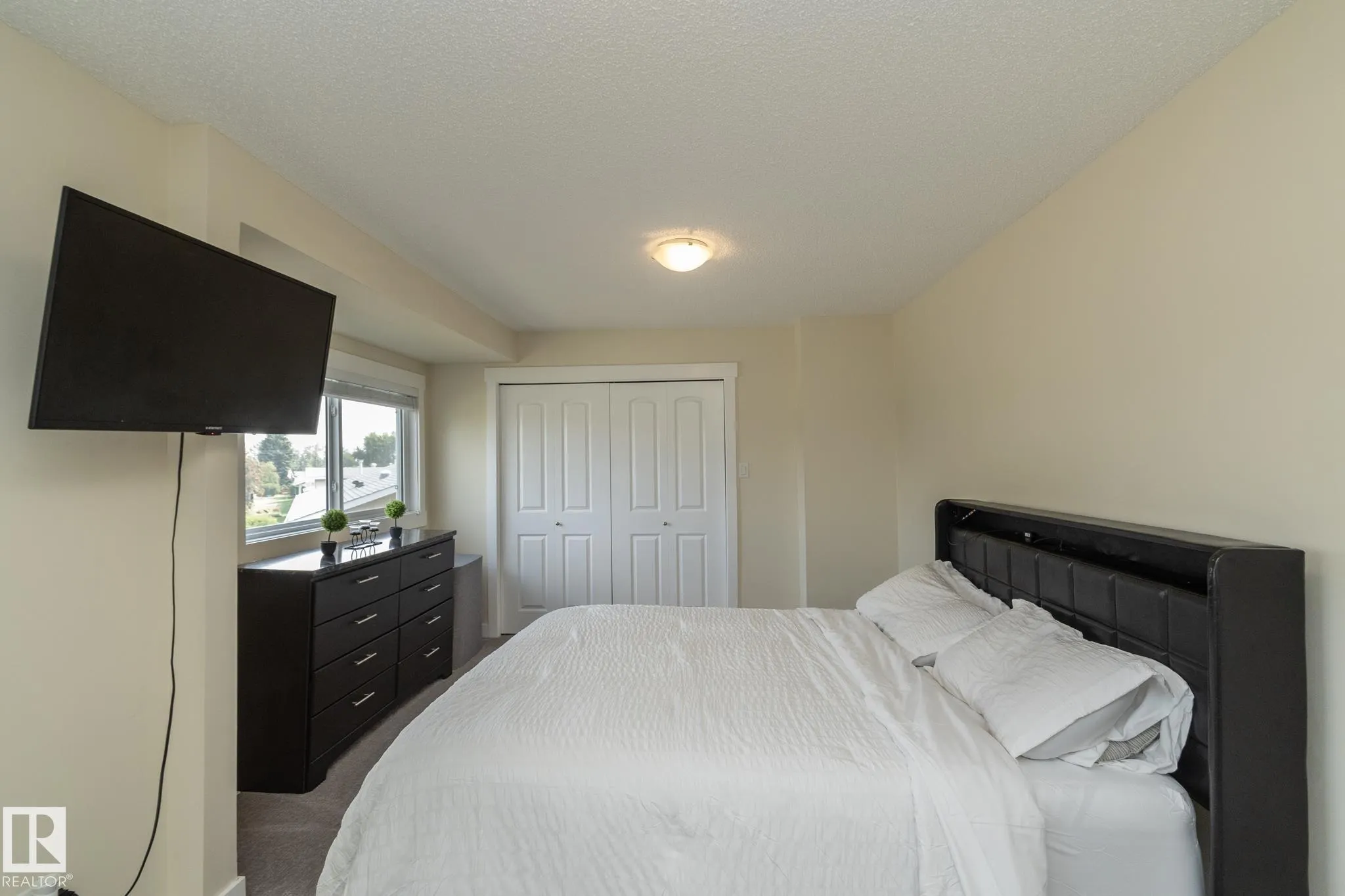 1 ATHABASCA Acres