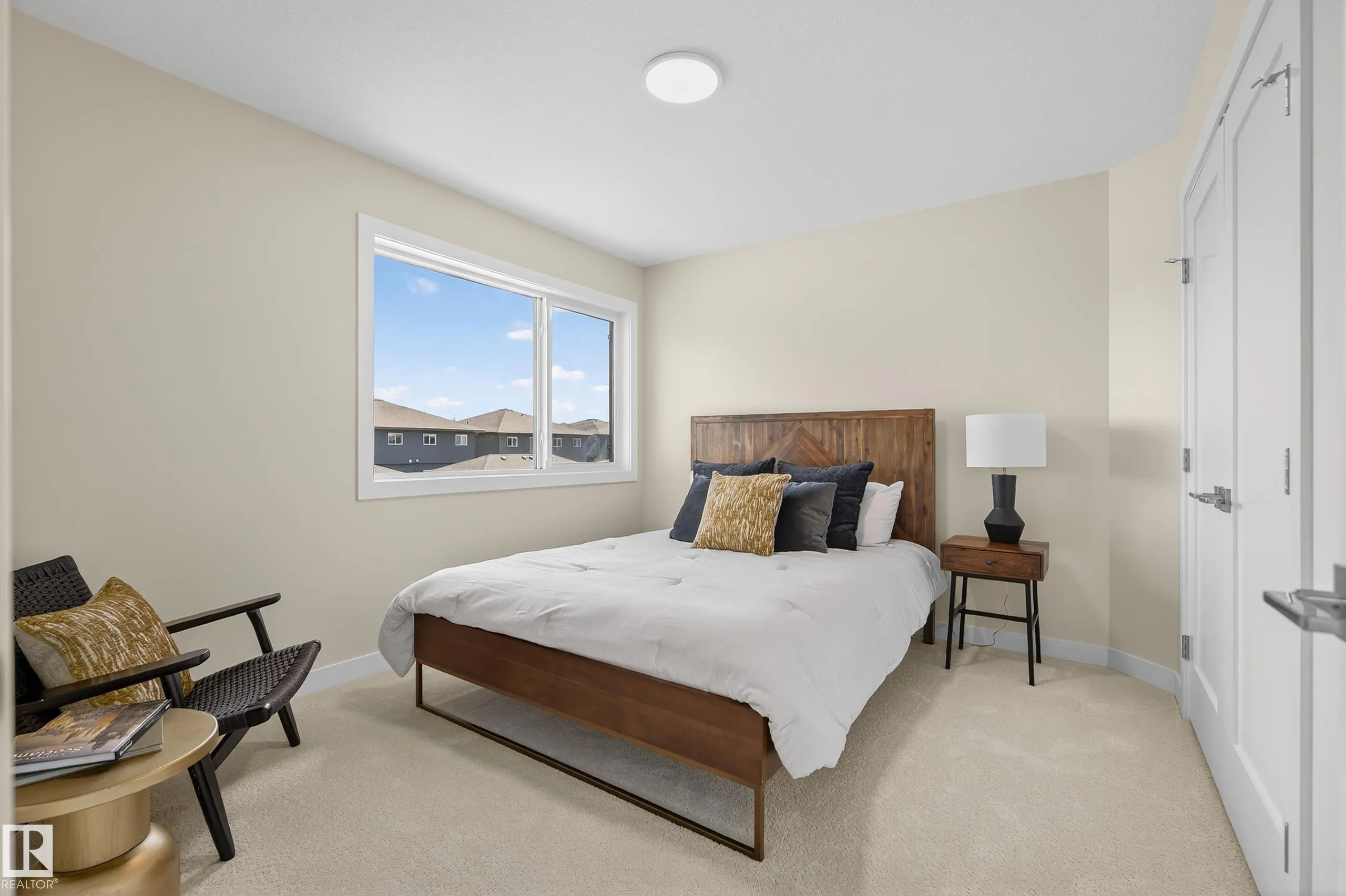 4545 Knight Wynd