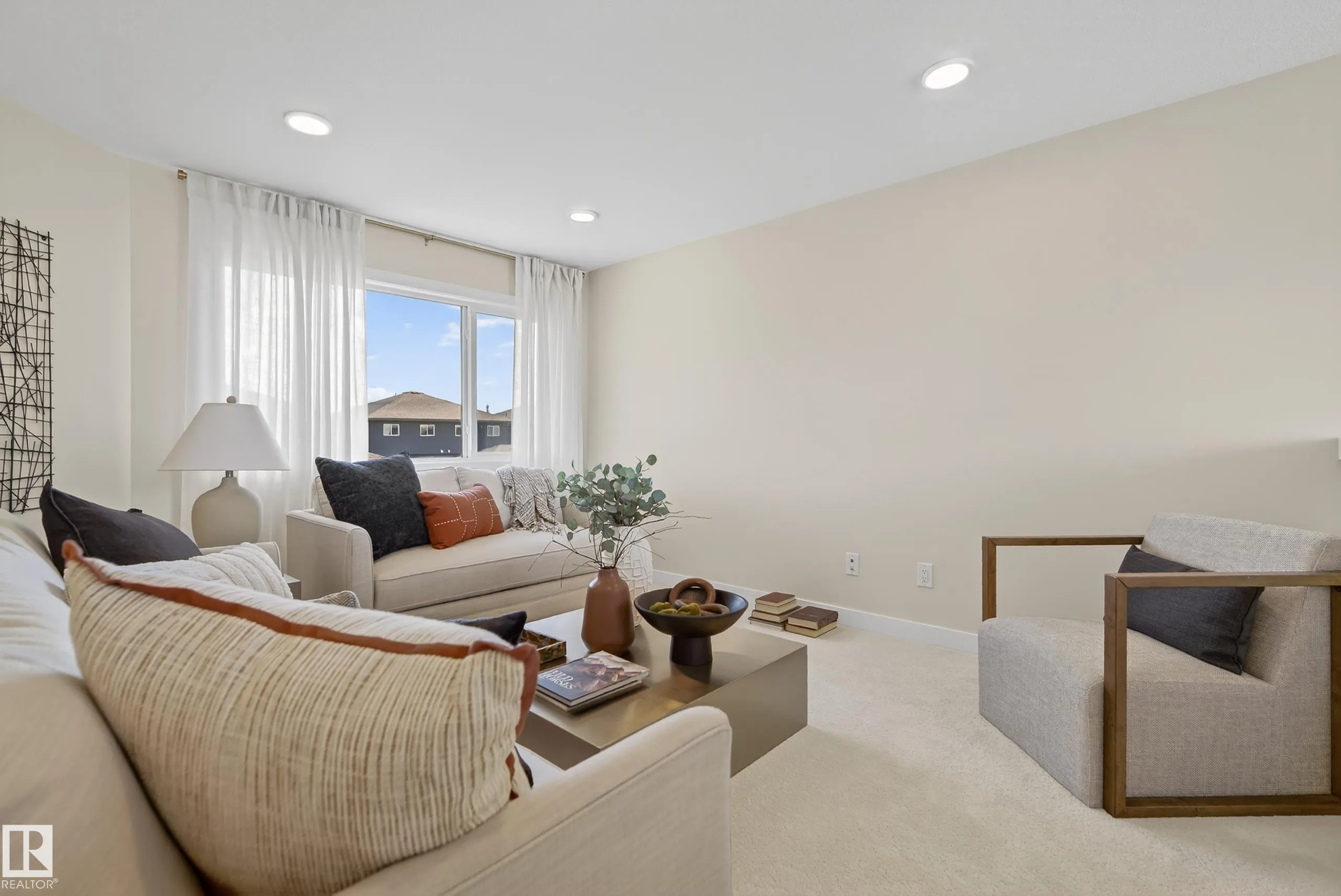 4545 Knight Wynd