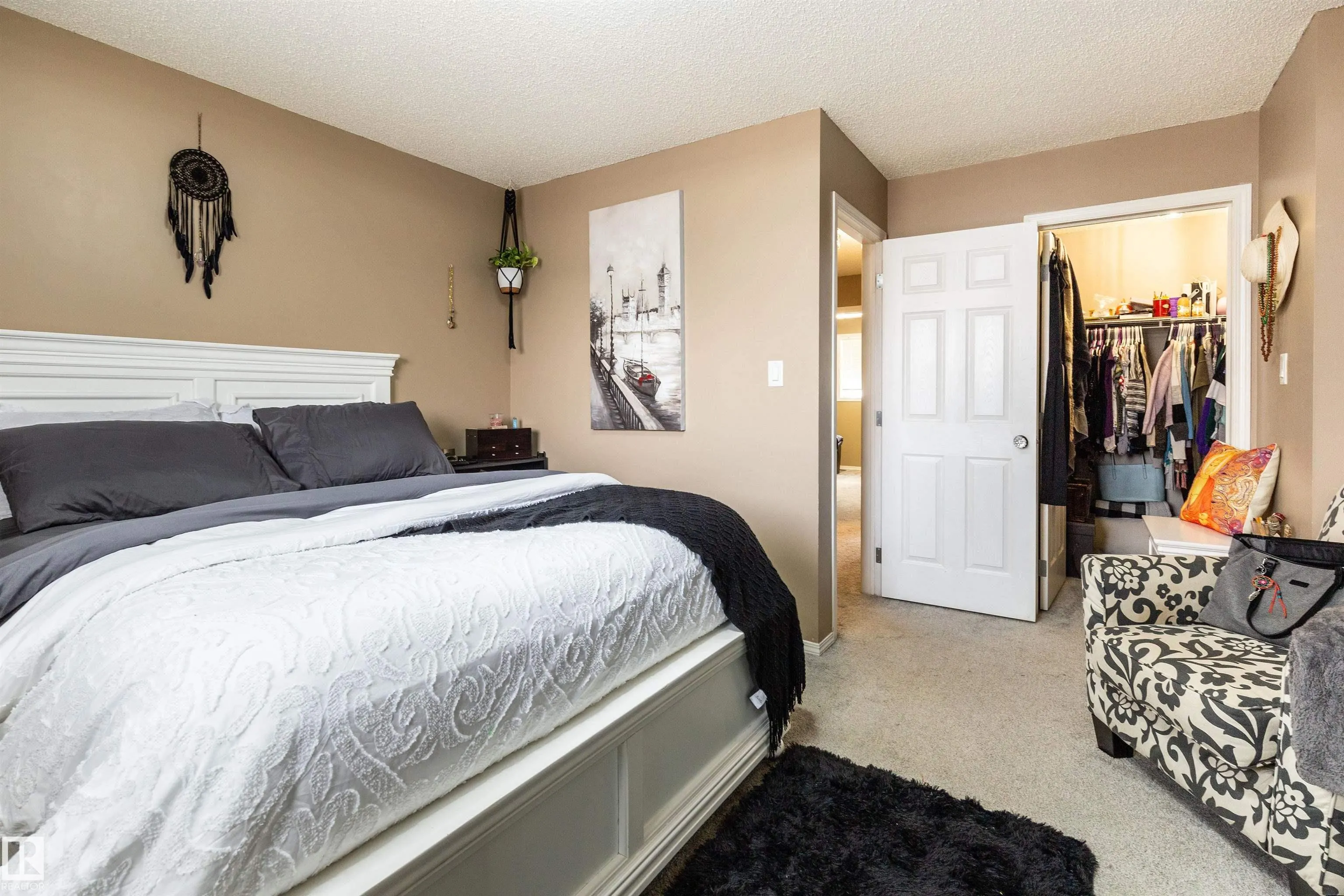 451 HYNDMAN Crescent