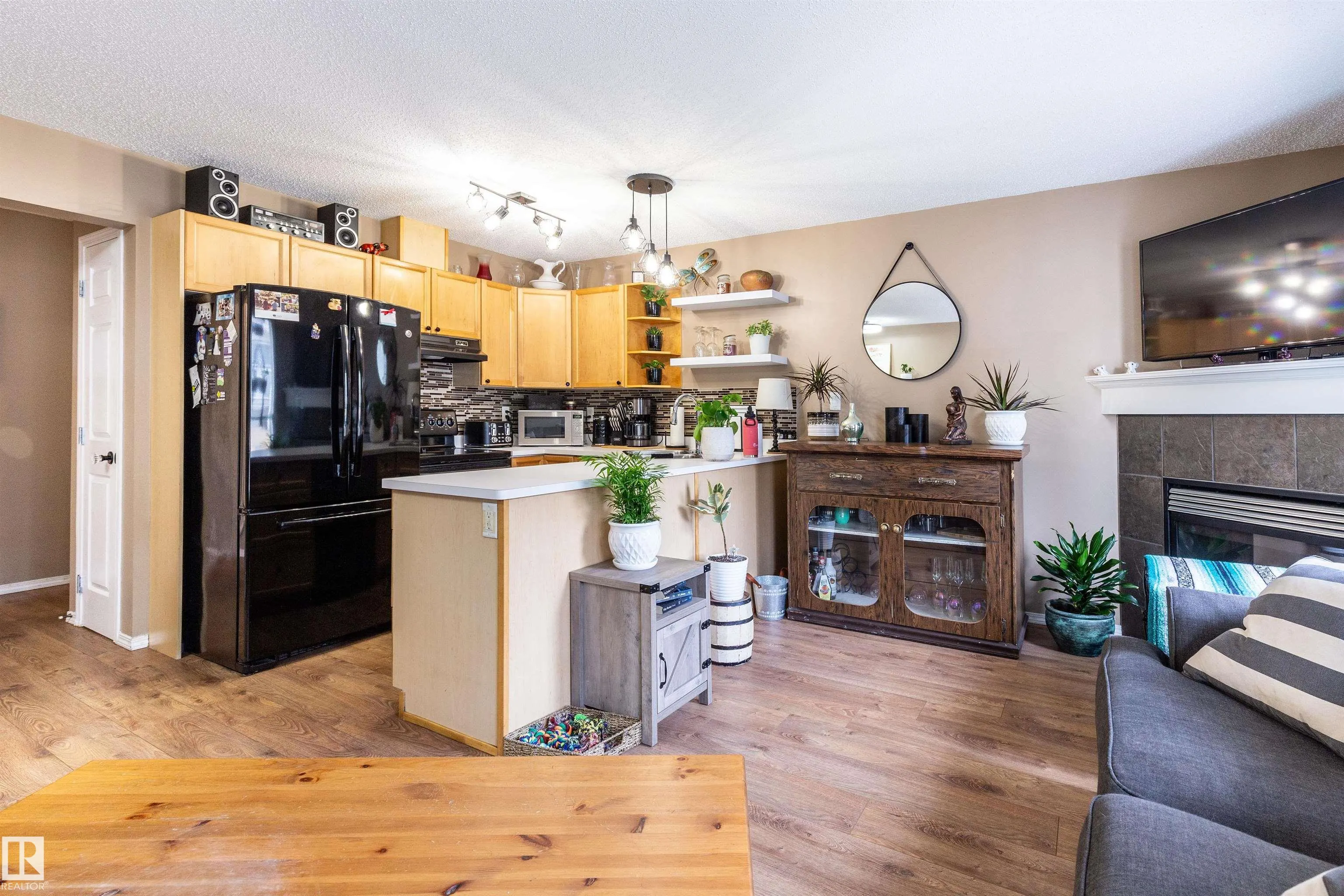 451 HYNDMAN Crescent