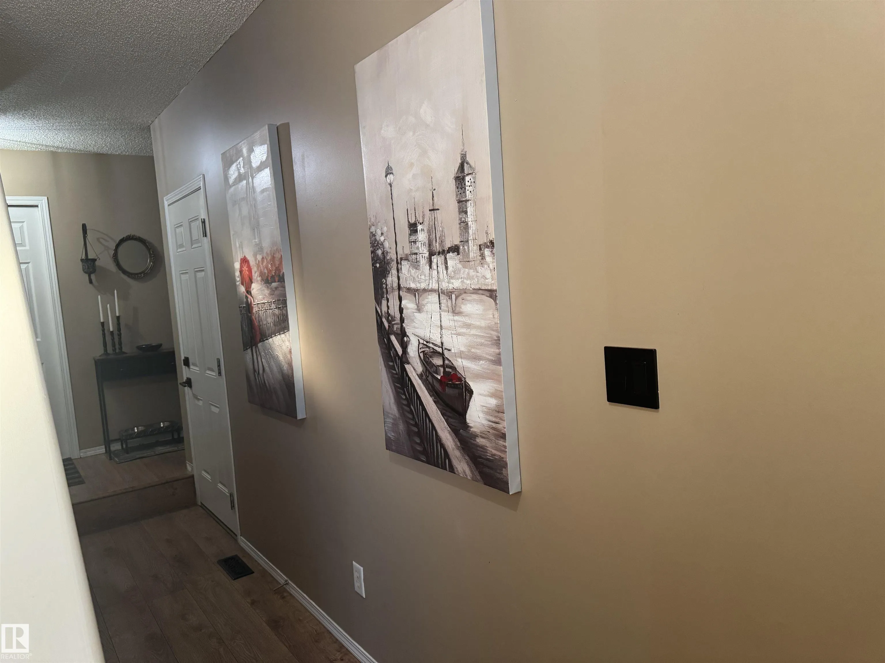 451 HYNDMAN Crescent