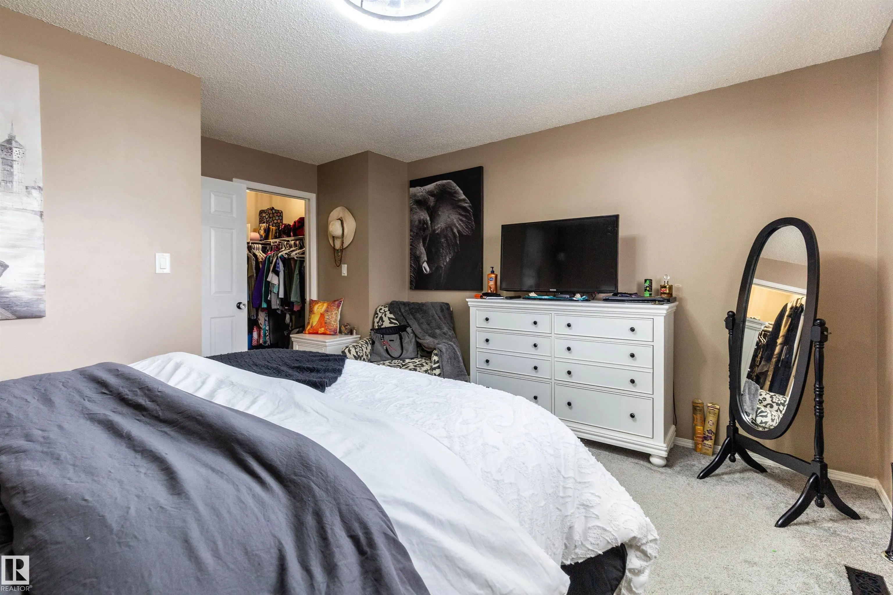451 HYNDMAN Crescent