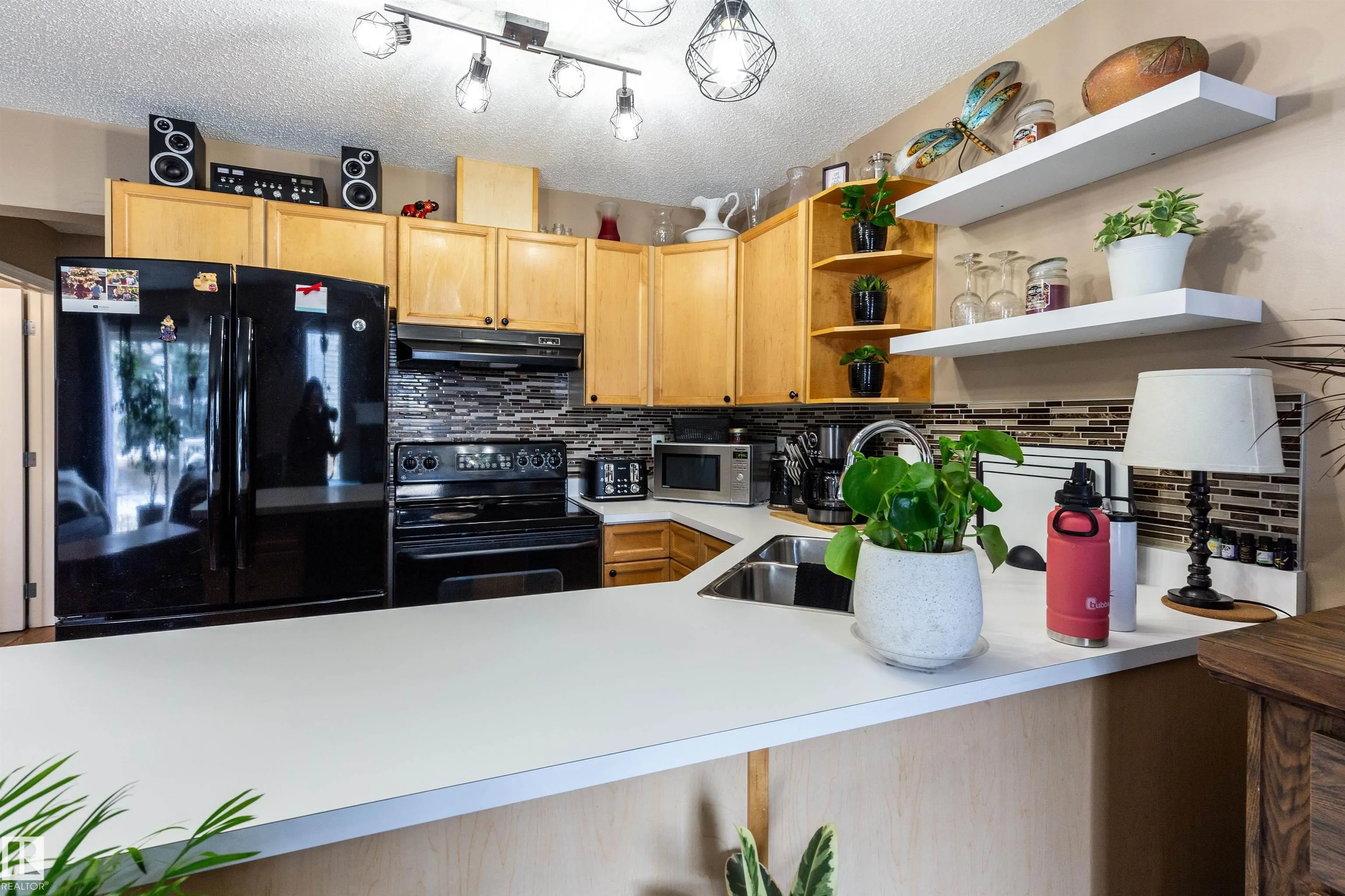 451 HYNDMAN Crescent