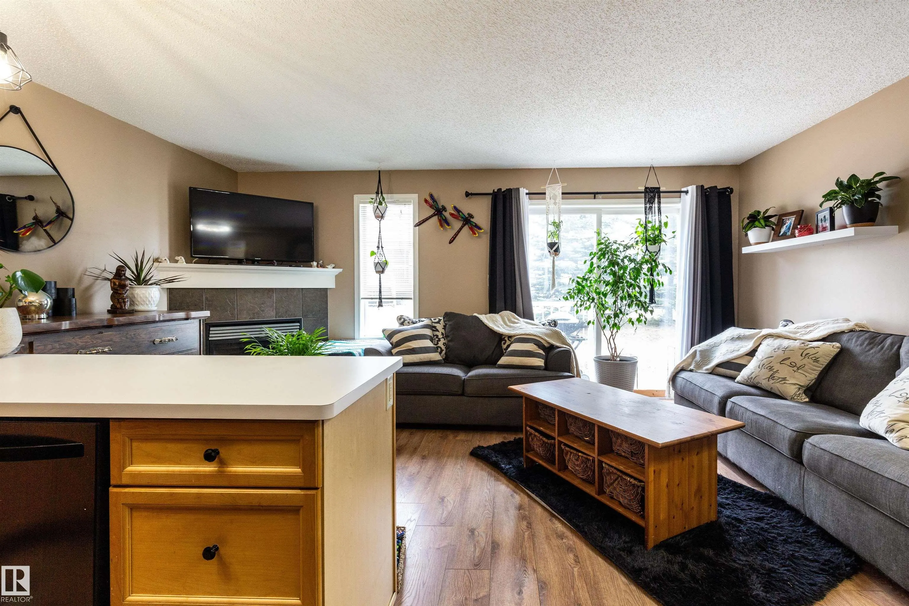 451 HYNDMAN Crescent