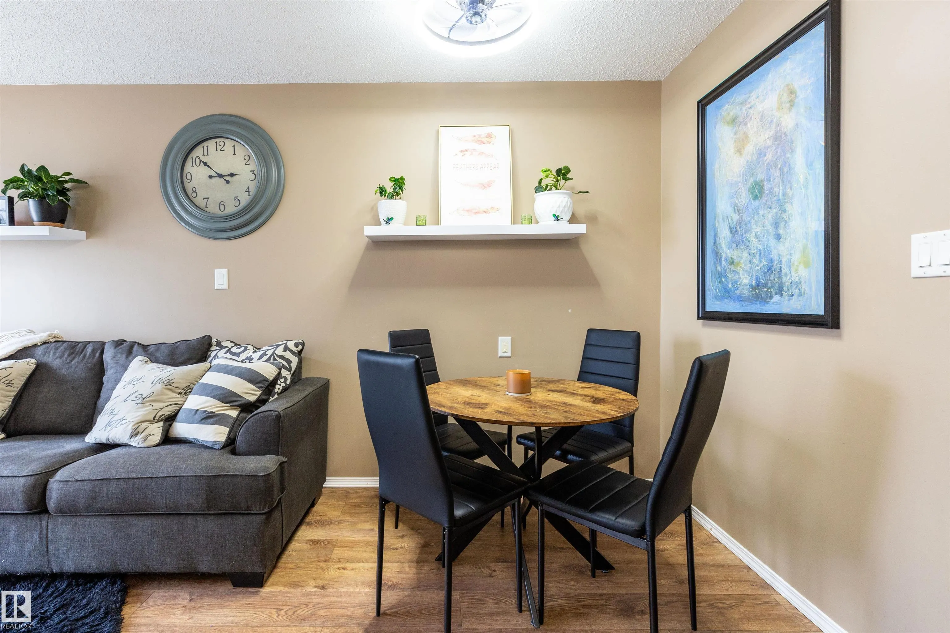 451 HYNDMAN Crescent