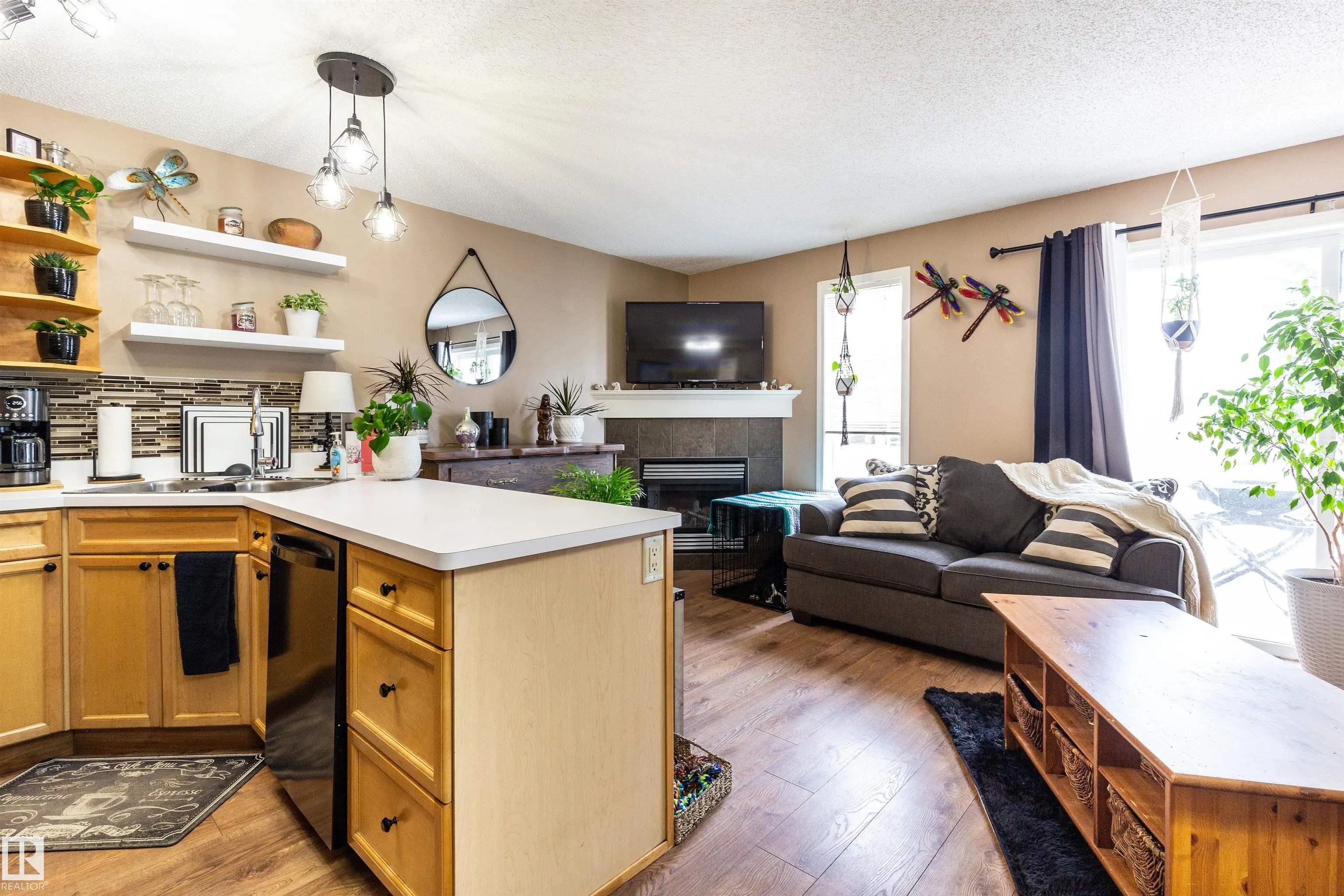 451 HYNDMAN Crescent