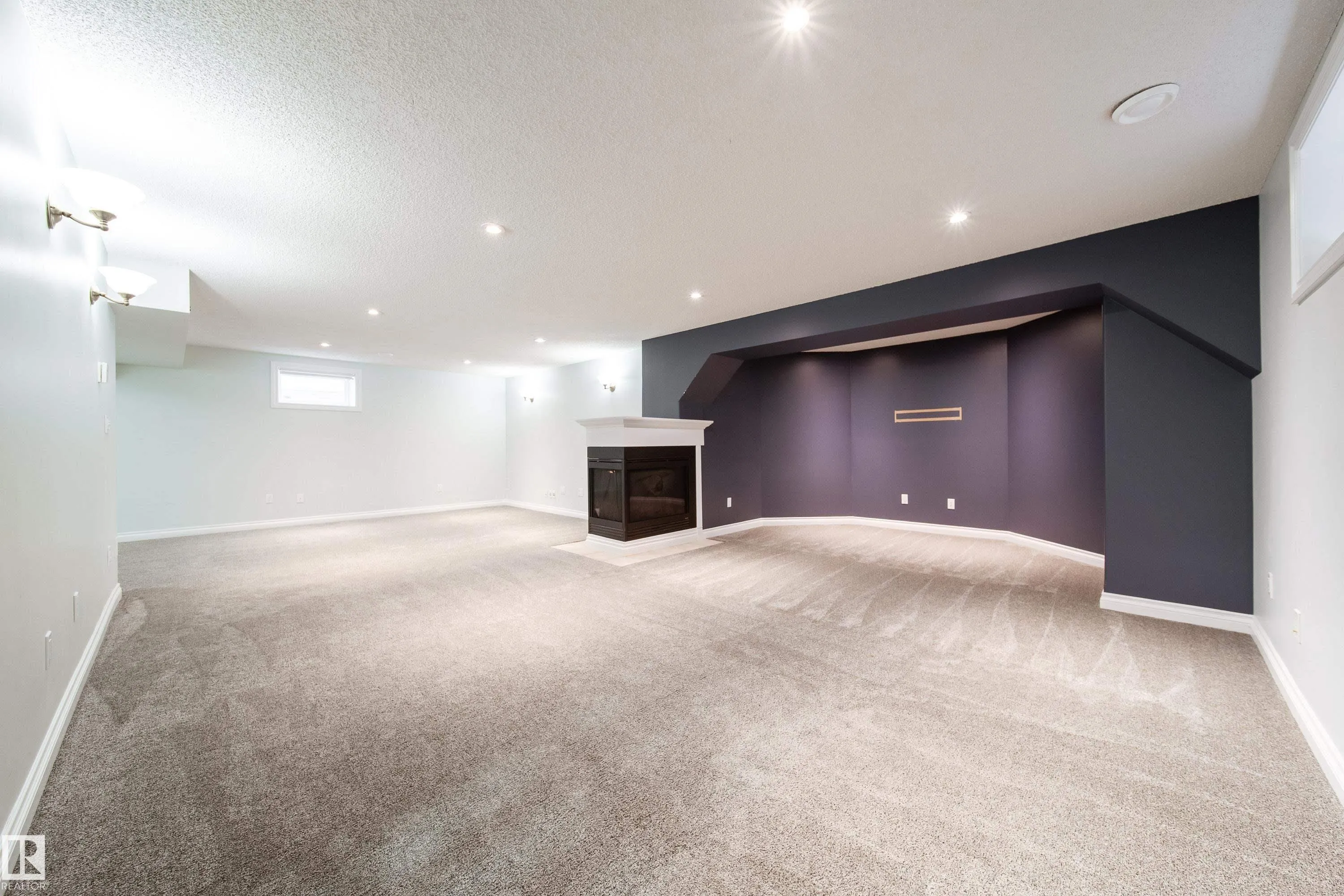 452 SPARLING Court