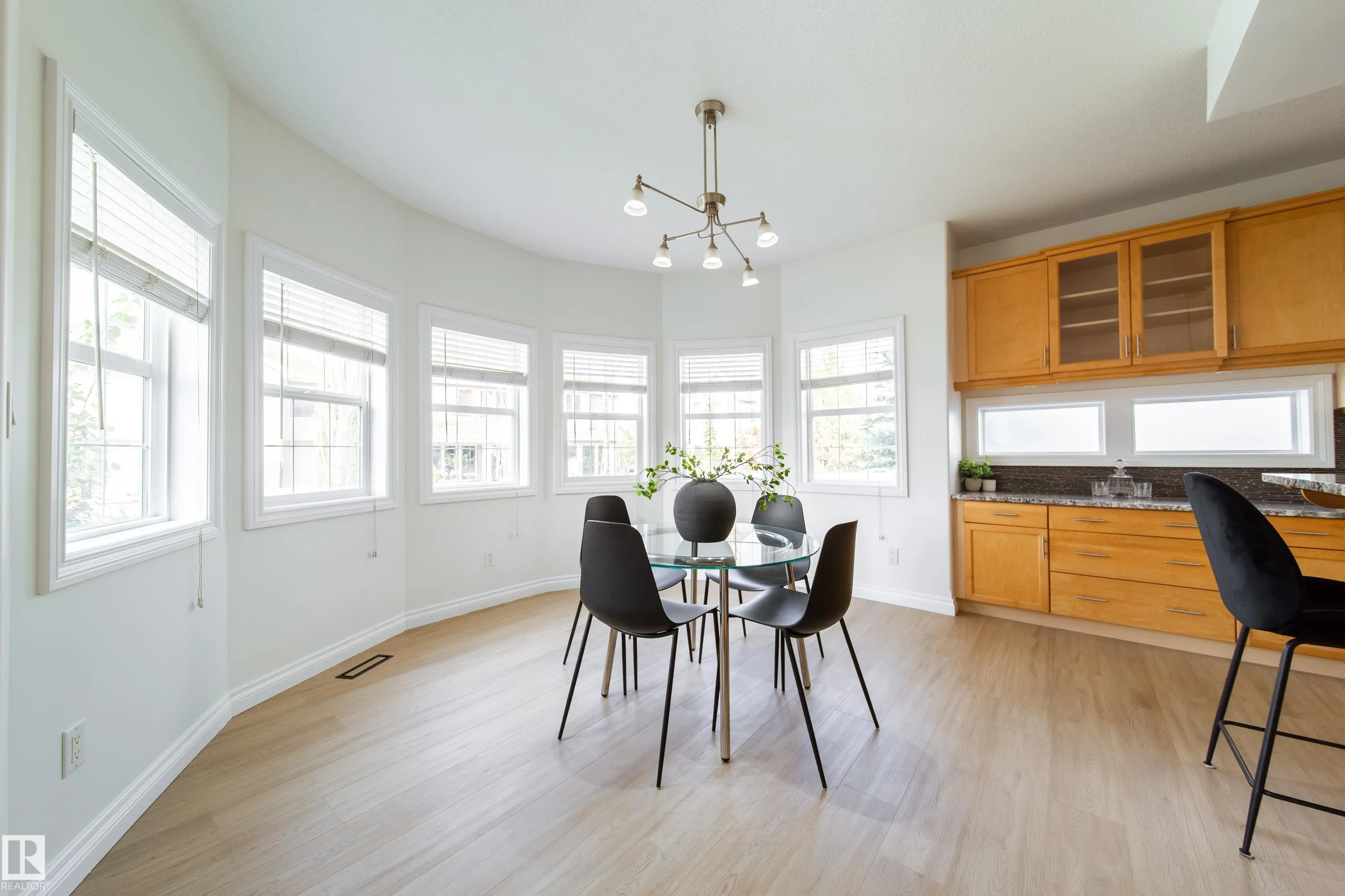 452 SPARLING Court