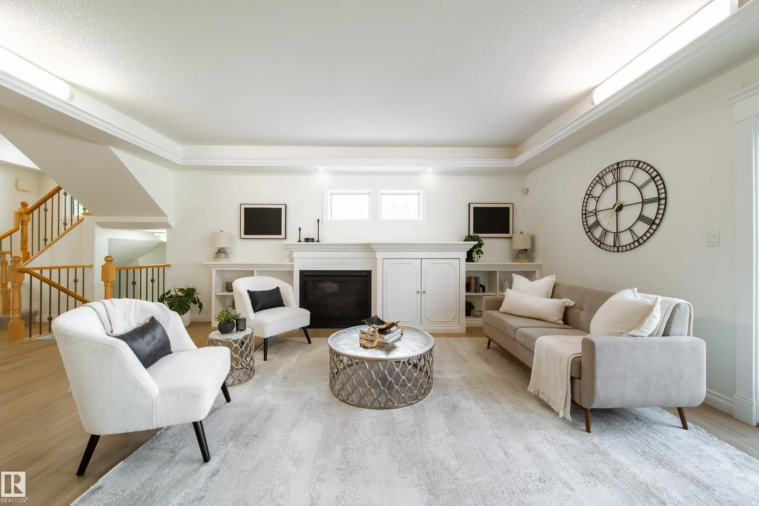 452 SPARLING Court