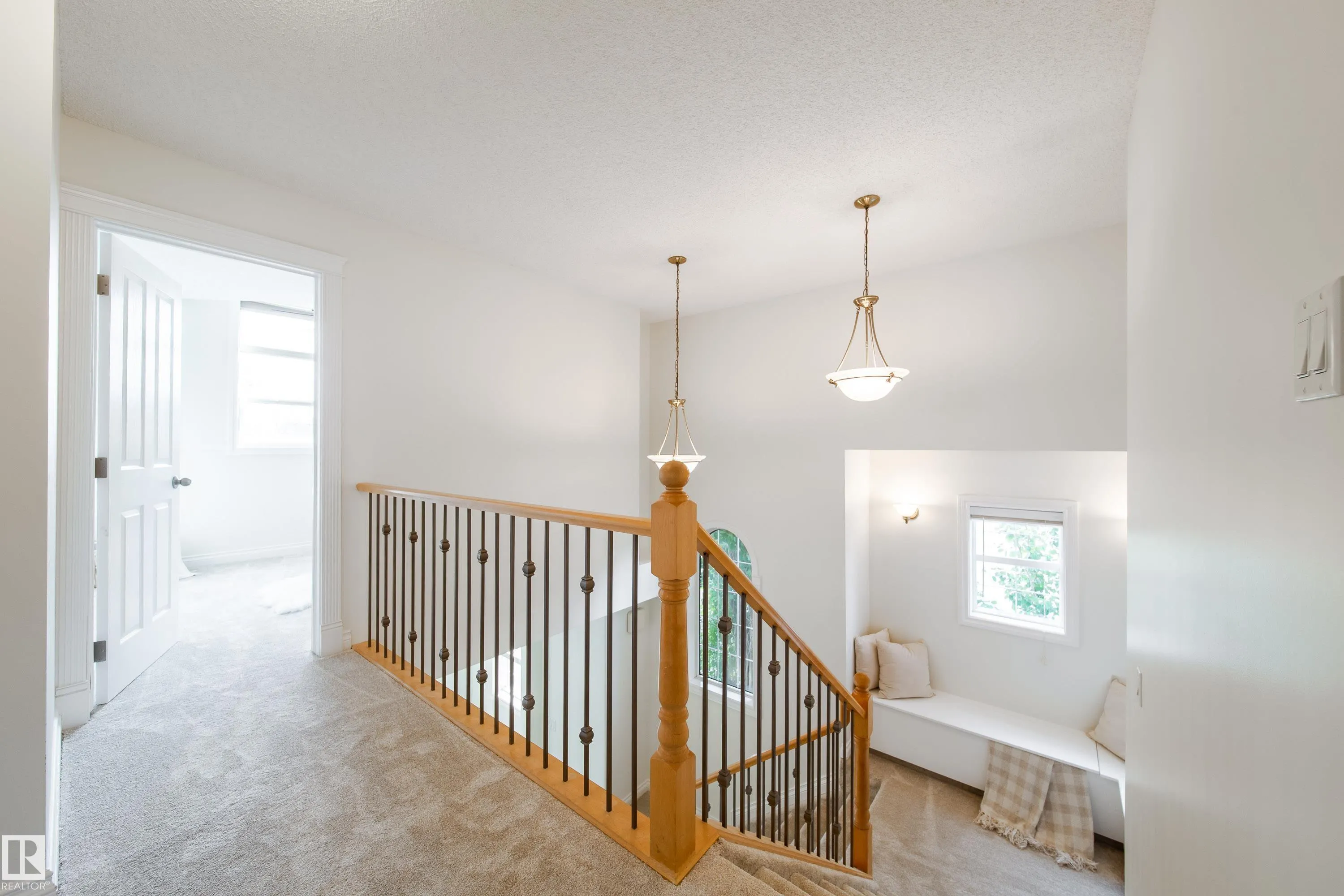 452 SPARLING Court