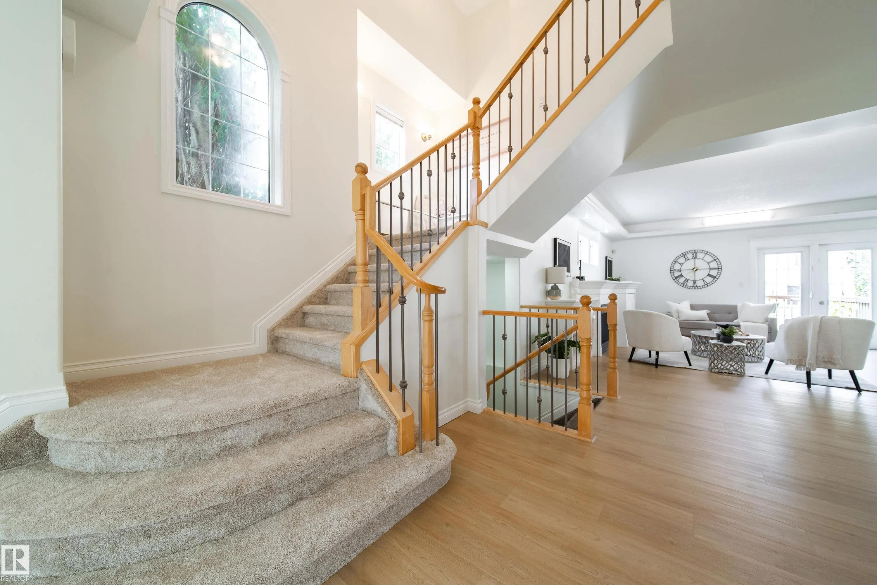 452 SPARLING Court