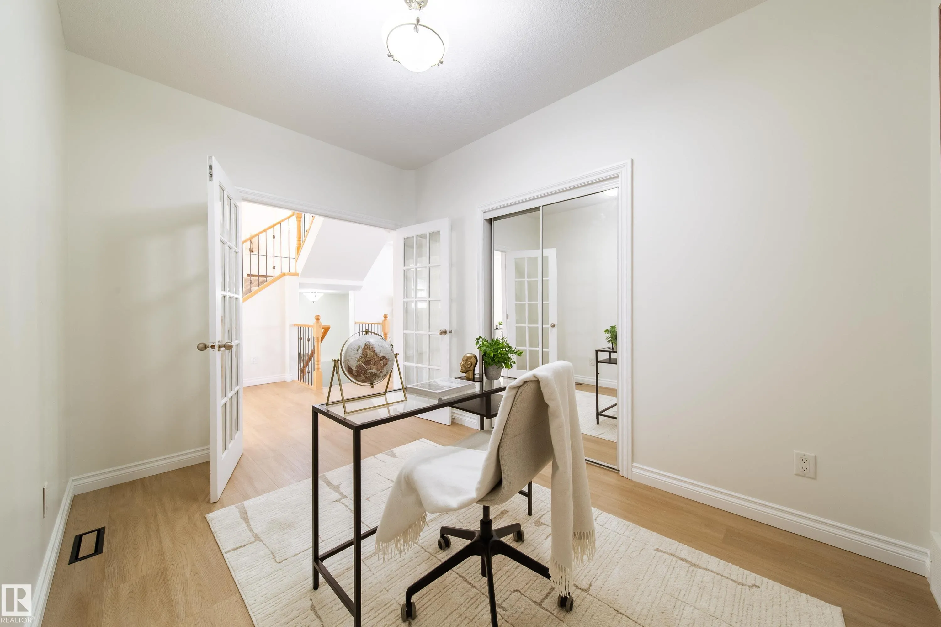 452 SPARLING Court