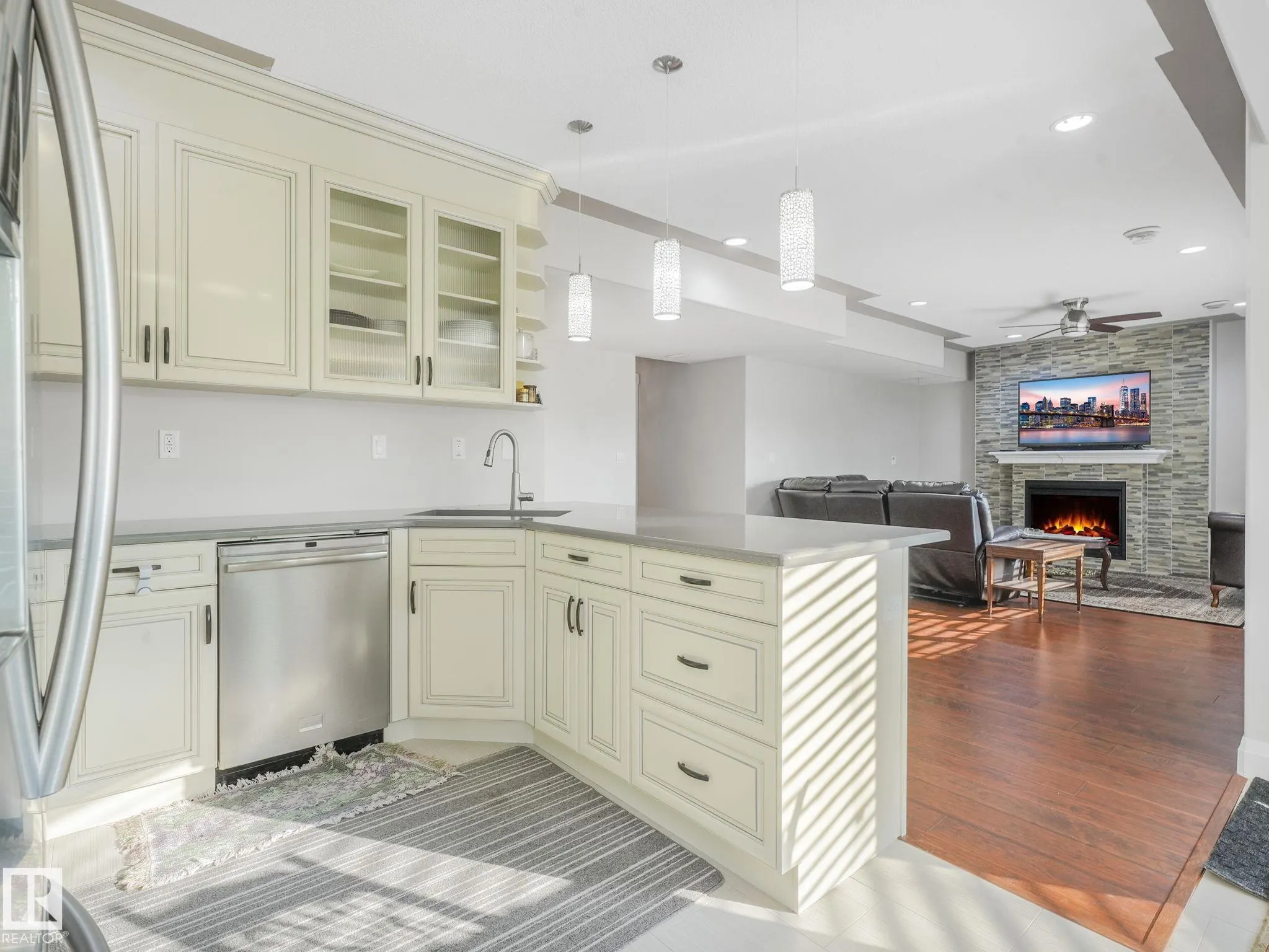 515 Callaghan Pt