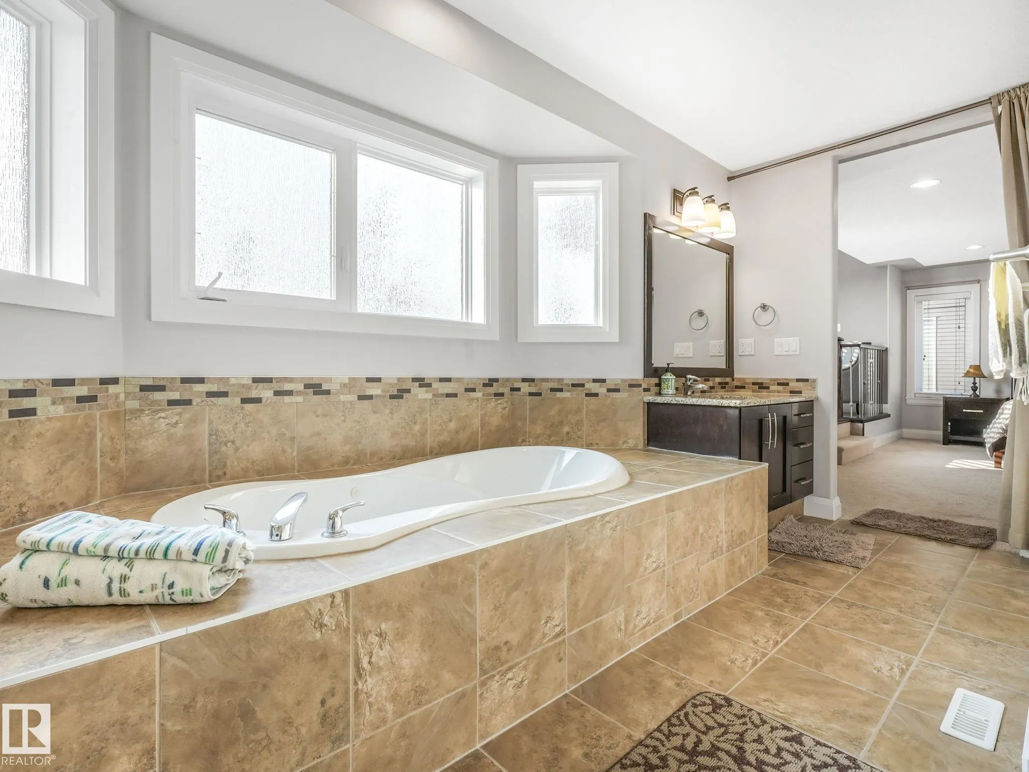 515 Callaghan Pt