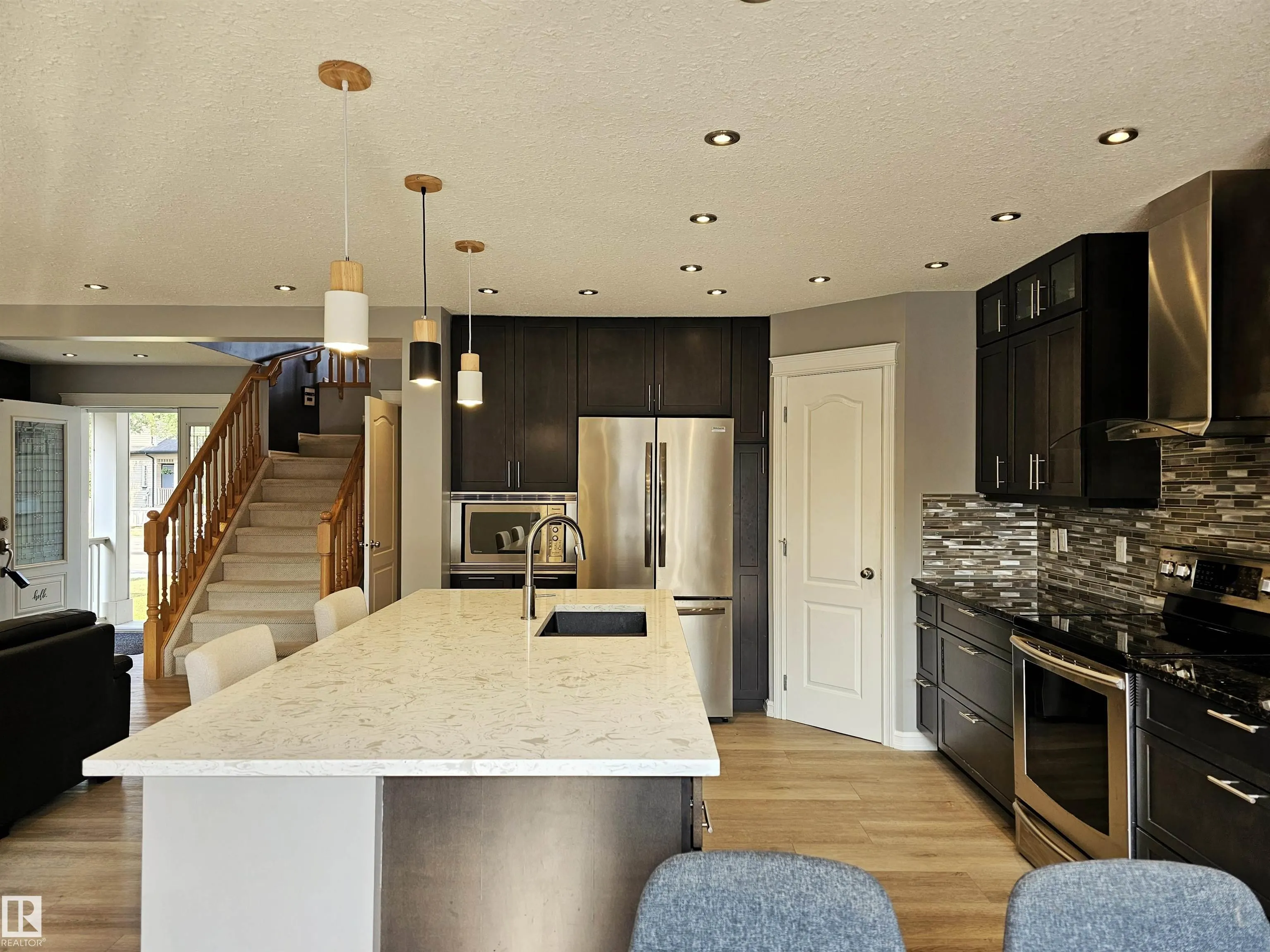 66 ERIN RIDGE Drive