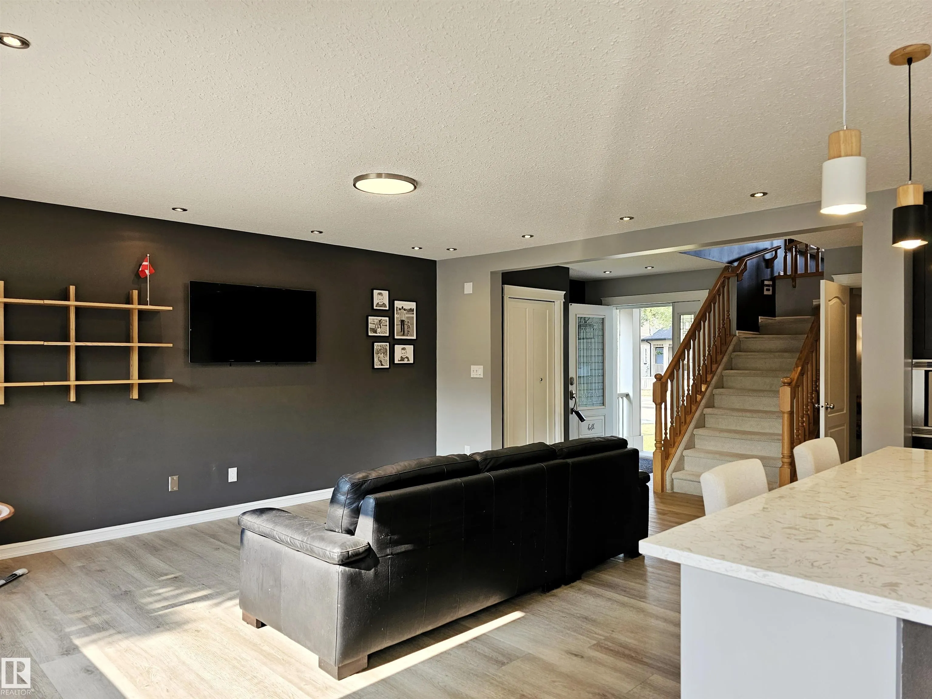 66 ERIN RIDGE Drive