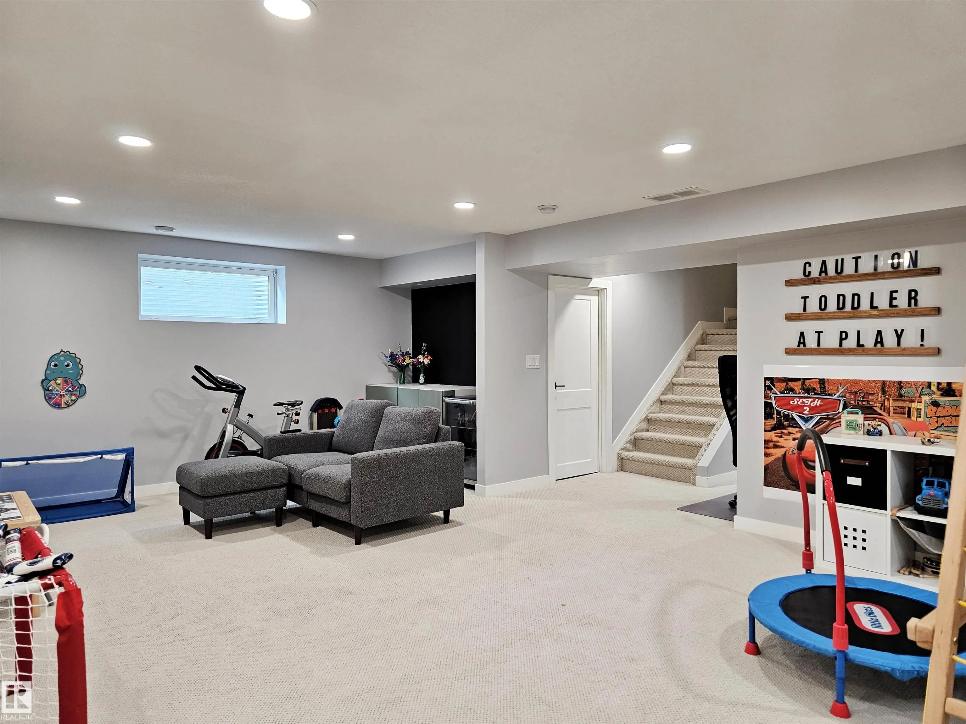 66 ERIN RIDGE Drive