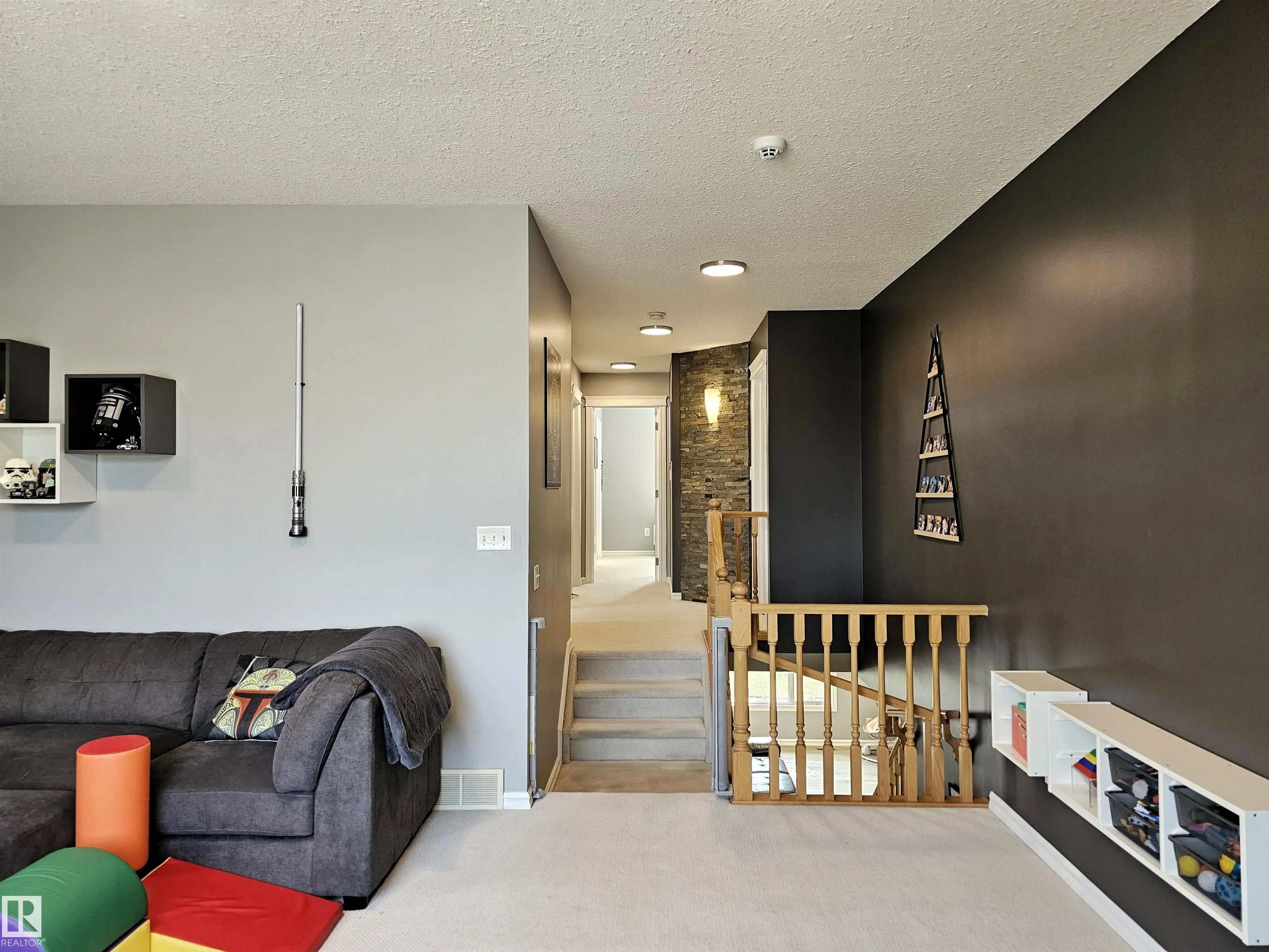 66 ERIN RIDGE Drive