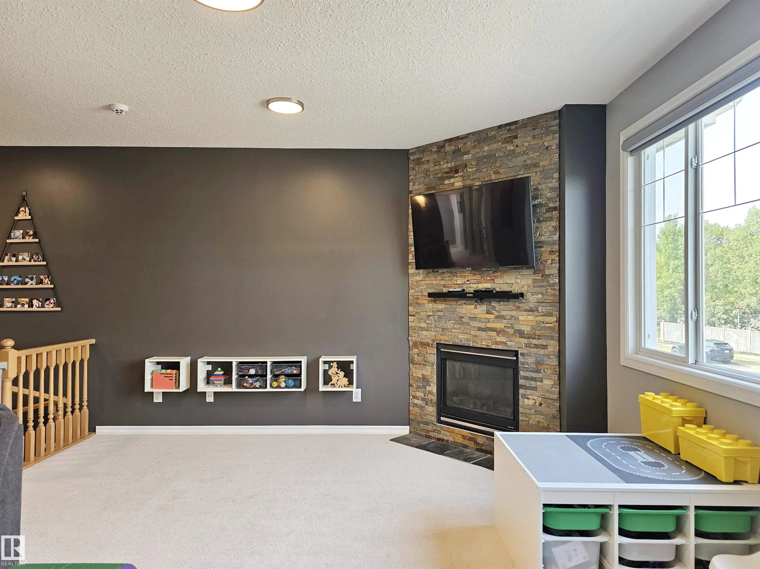 66 ERIN RIDGE Drive