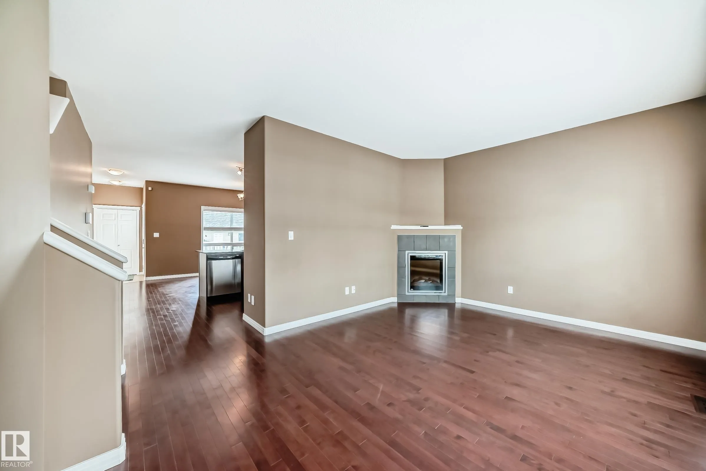 4367 VETERANS Way