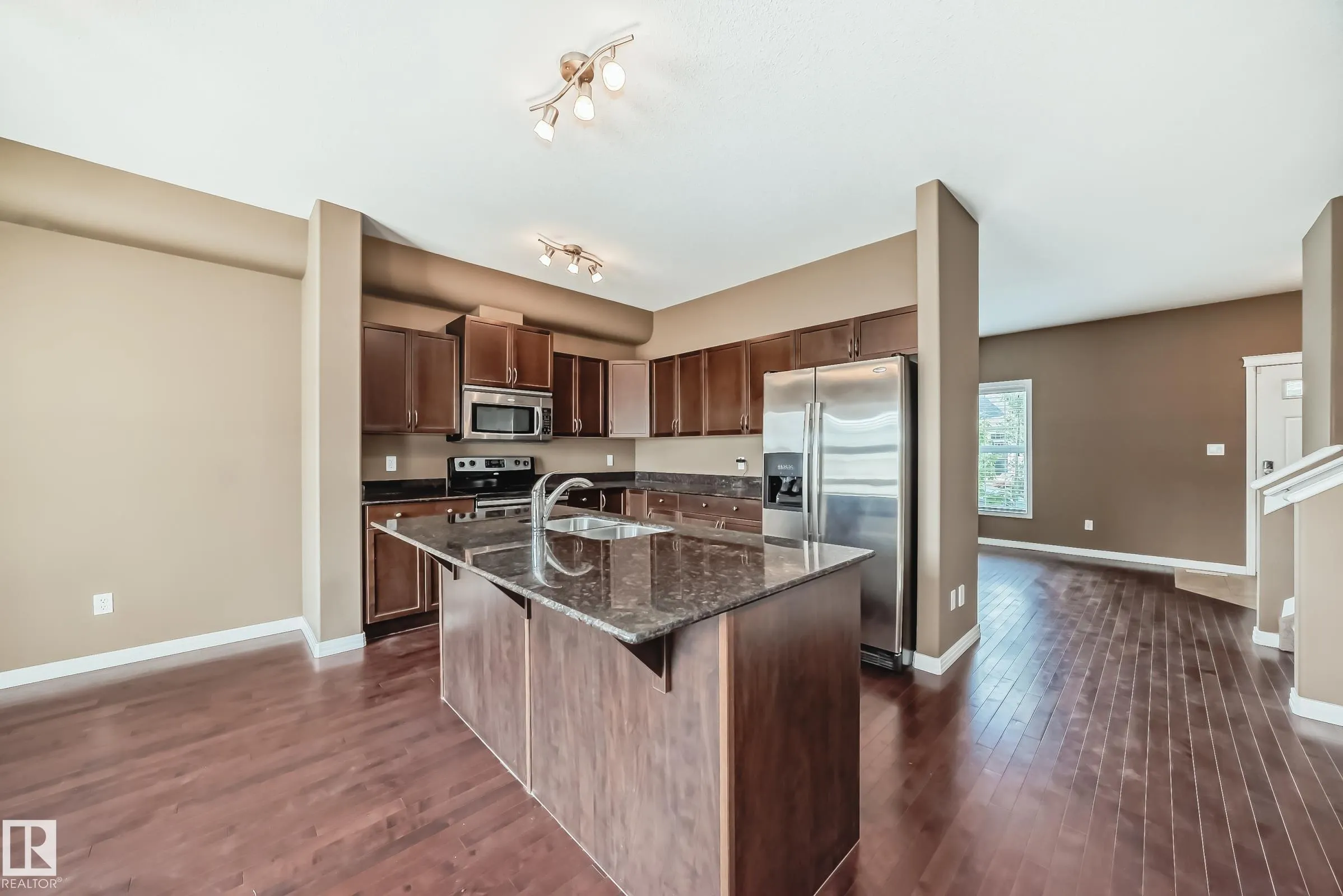 4367 VETERANS Way