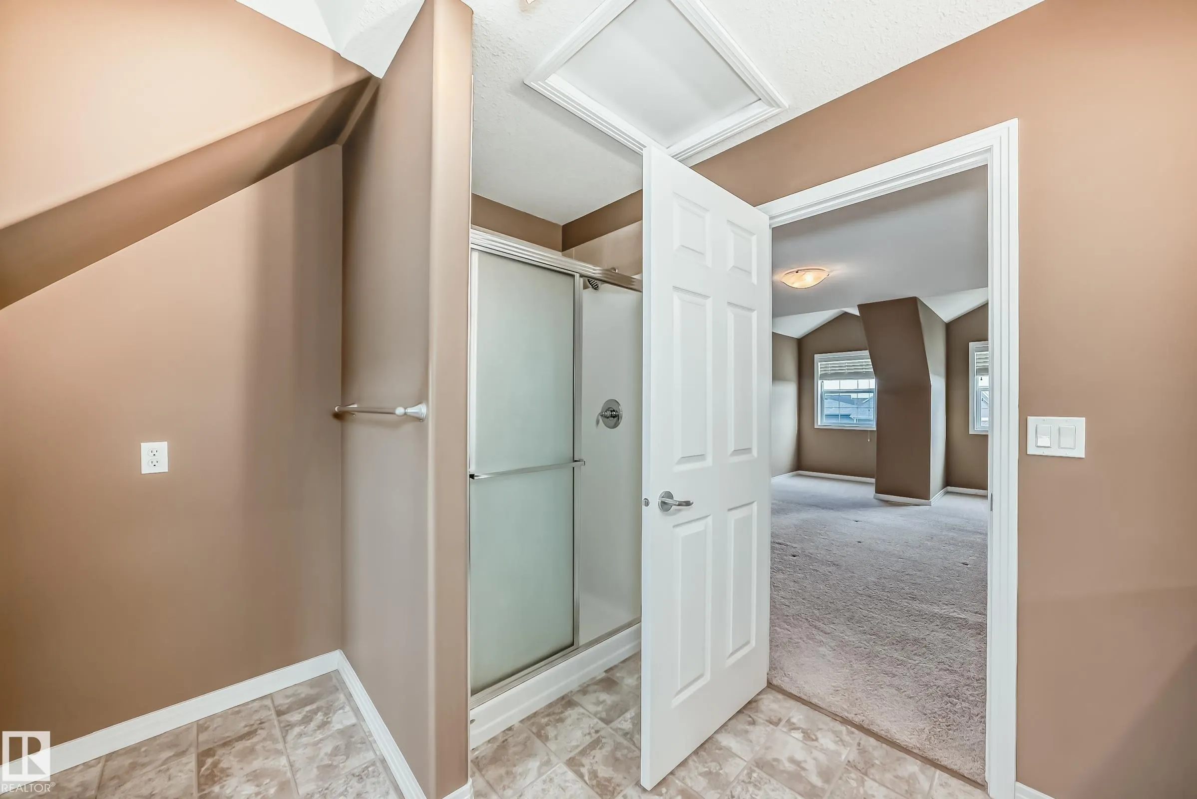 4367 VETERANS Way