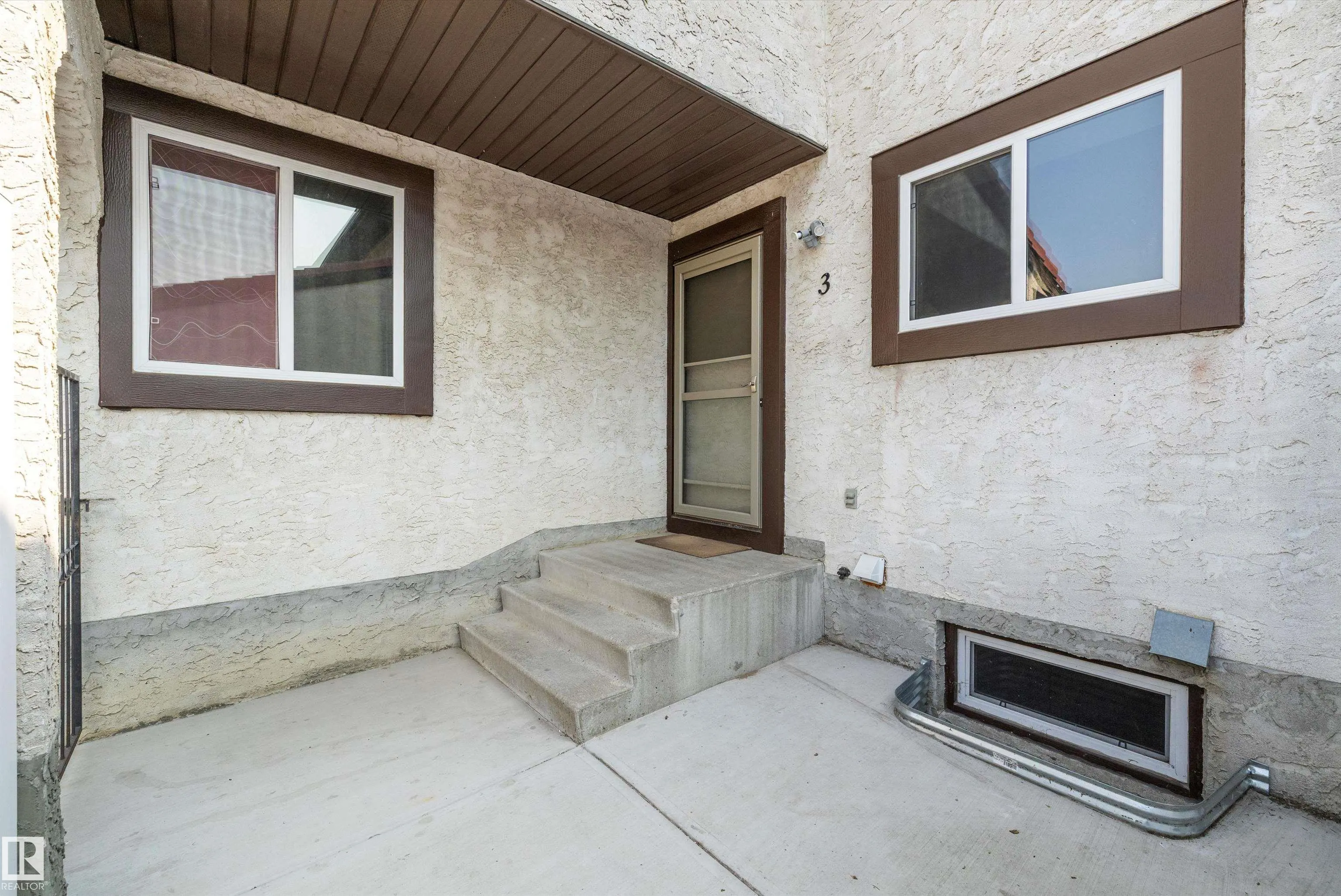 17409 95 Street
