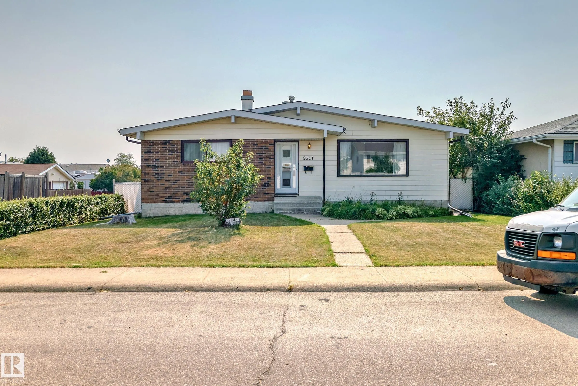 8311 150 Avenue