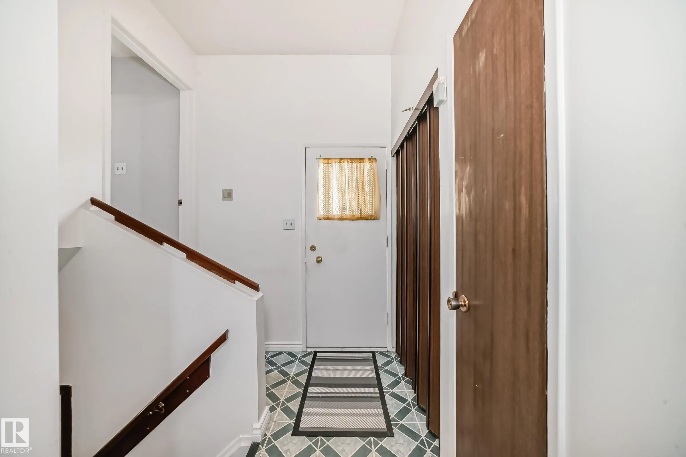 8311 150 Avenue