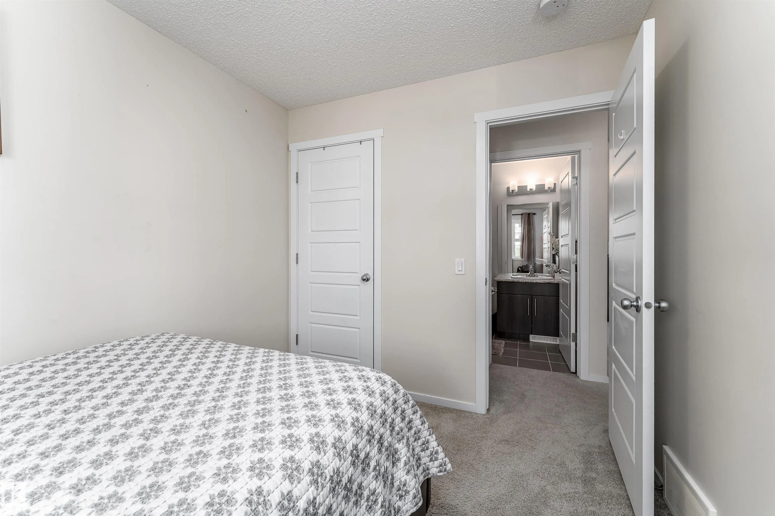 517 CRYSTALLINA NERA Drive