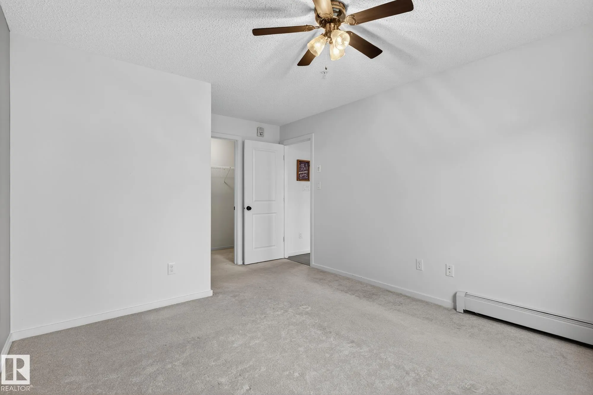 508 ALBANY Way