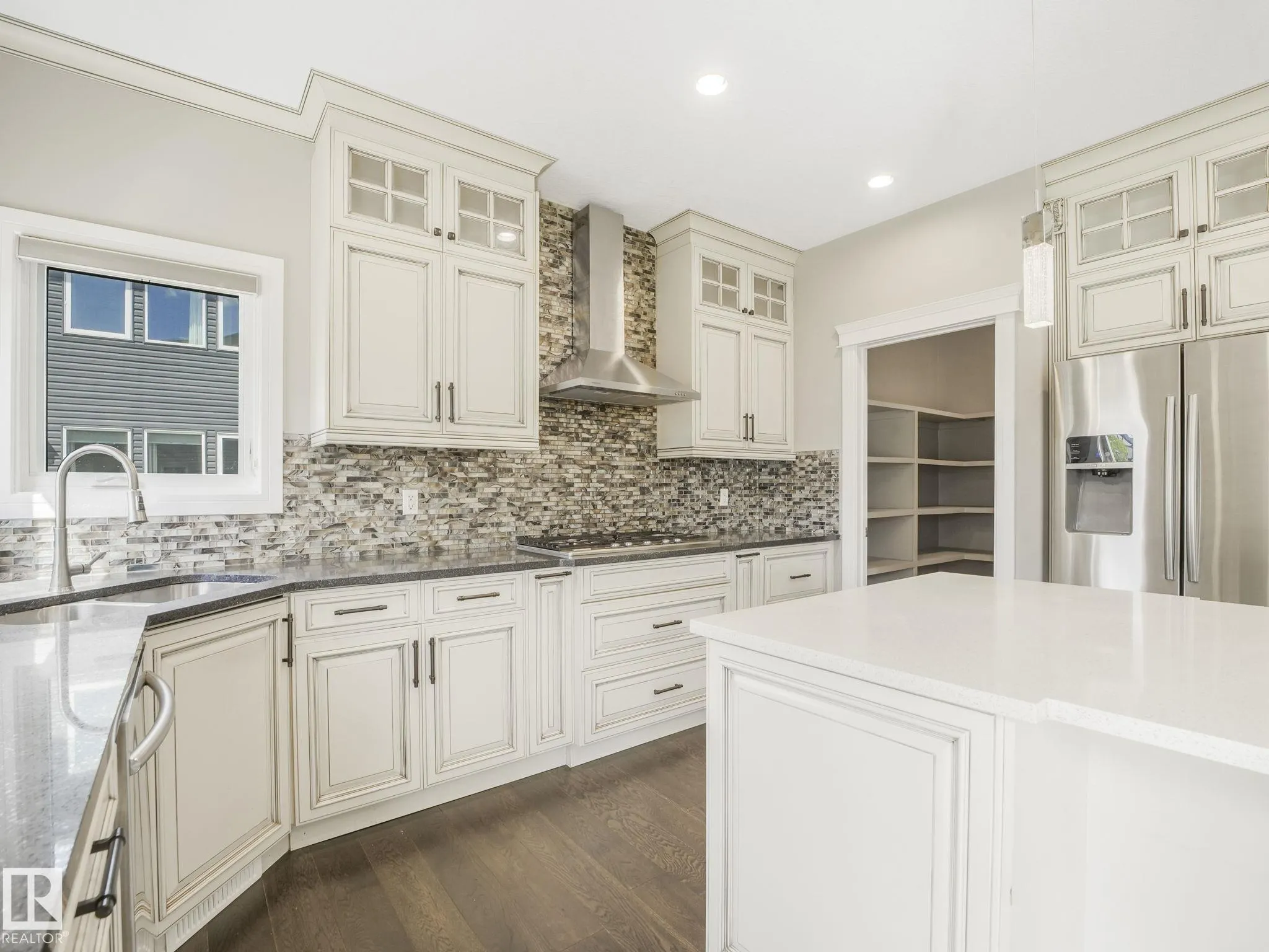 2421 ASHCRAFT Crescent