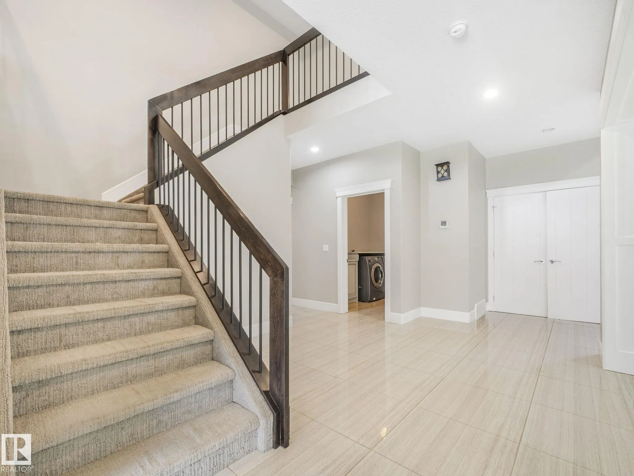 2421 ASHCRAFT Crescent