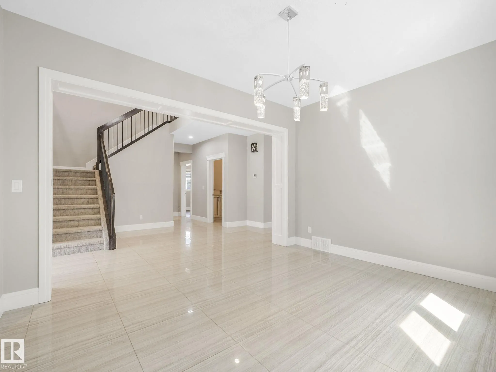 2421 ASHCRAFT Crescent