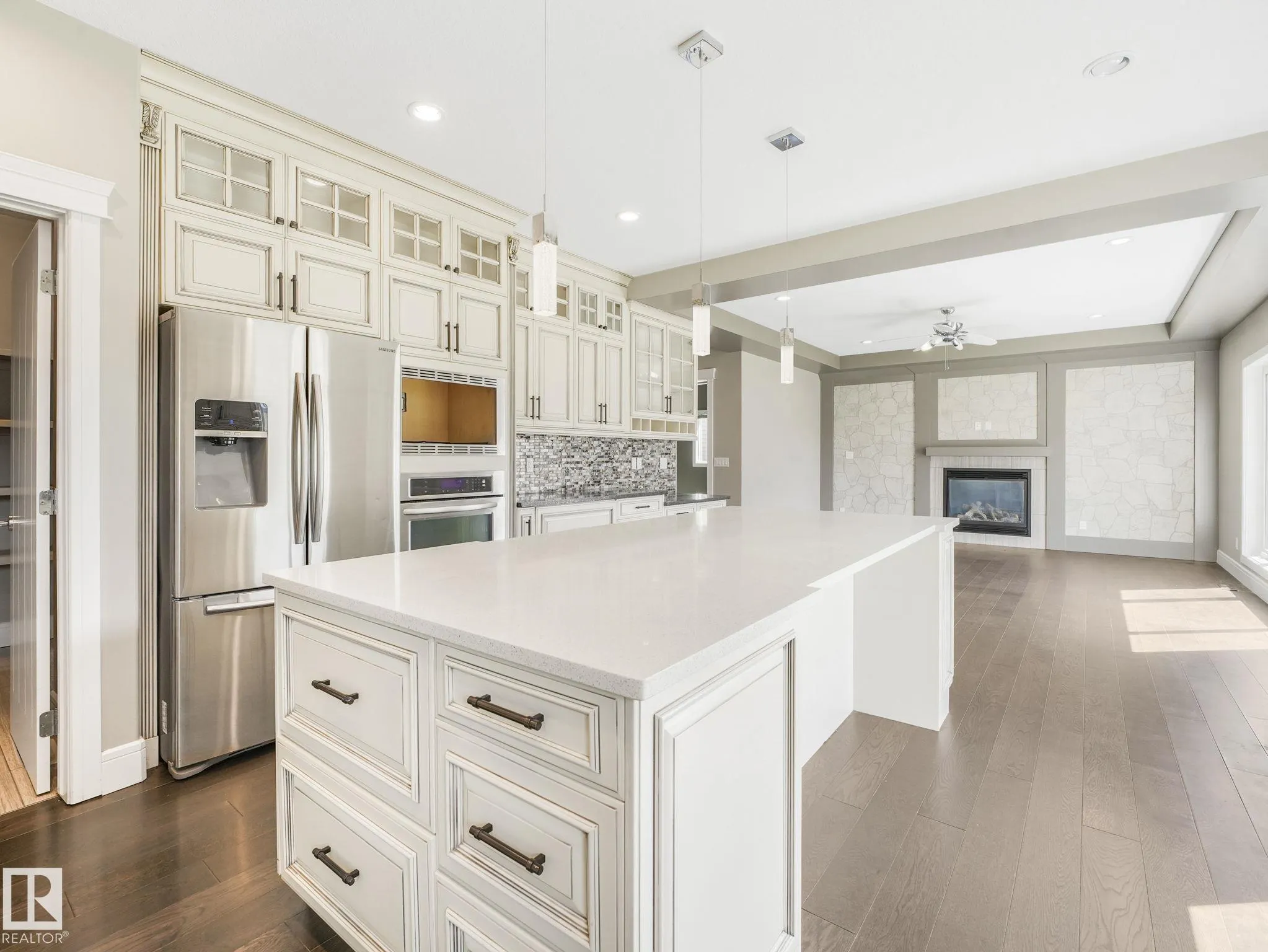 2421 ASHCRAFT Crescent