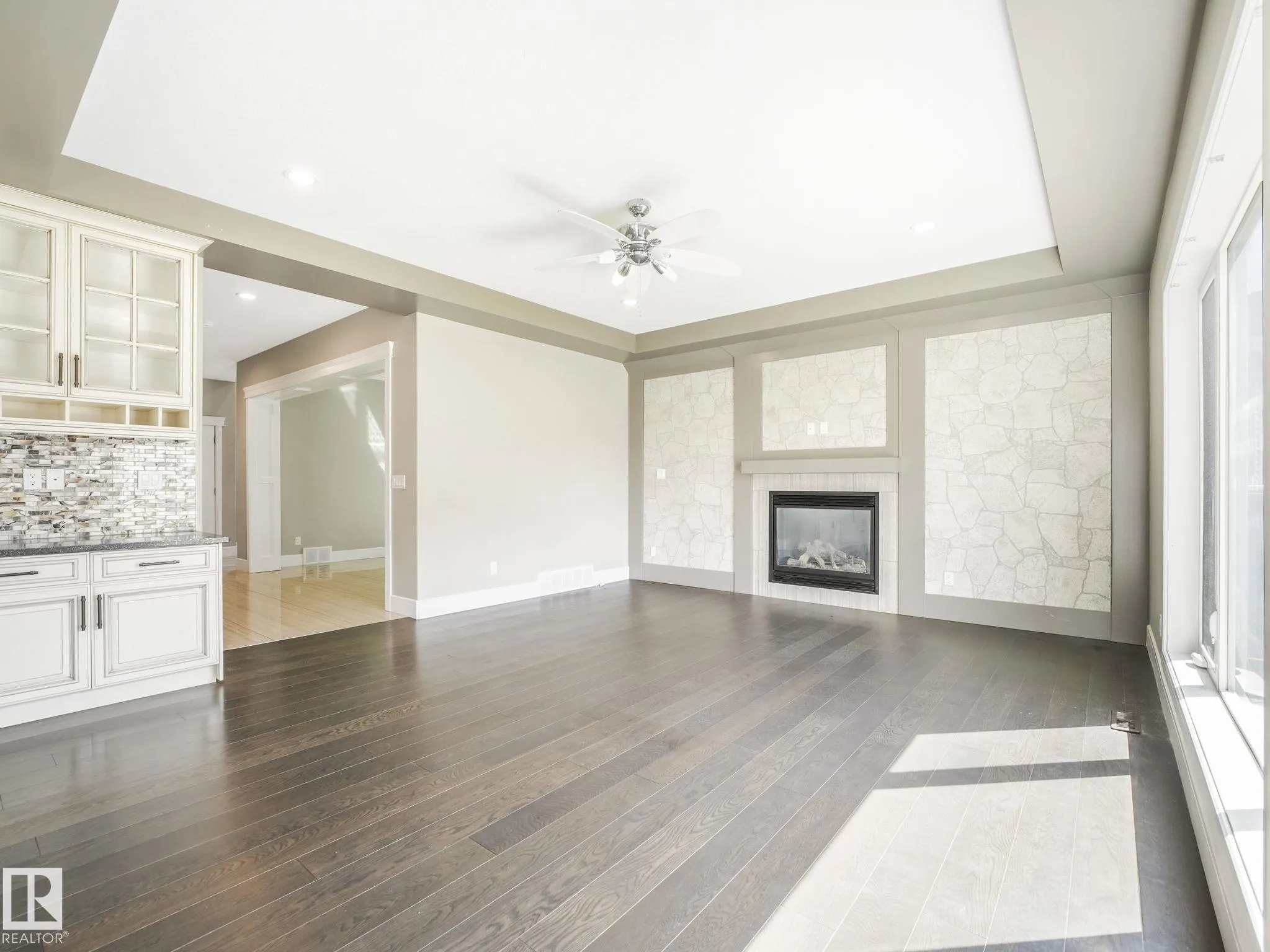 2421 ASHCRAFT Crescent