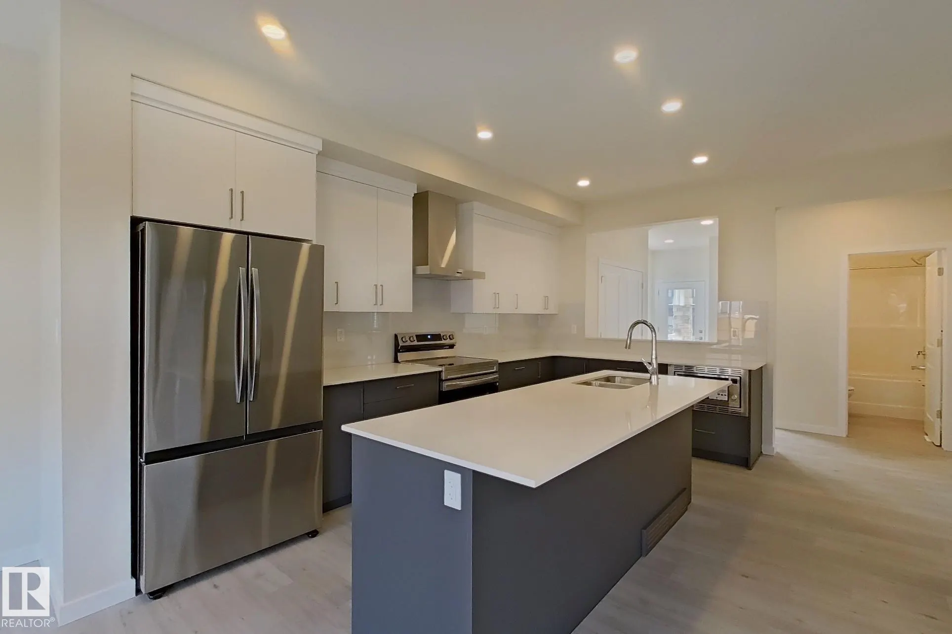 4856 HAWTHORN Bend