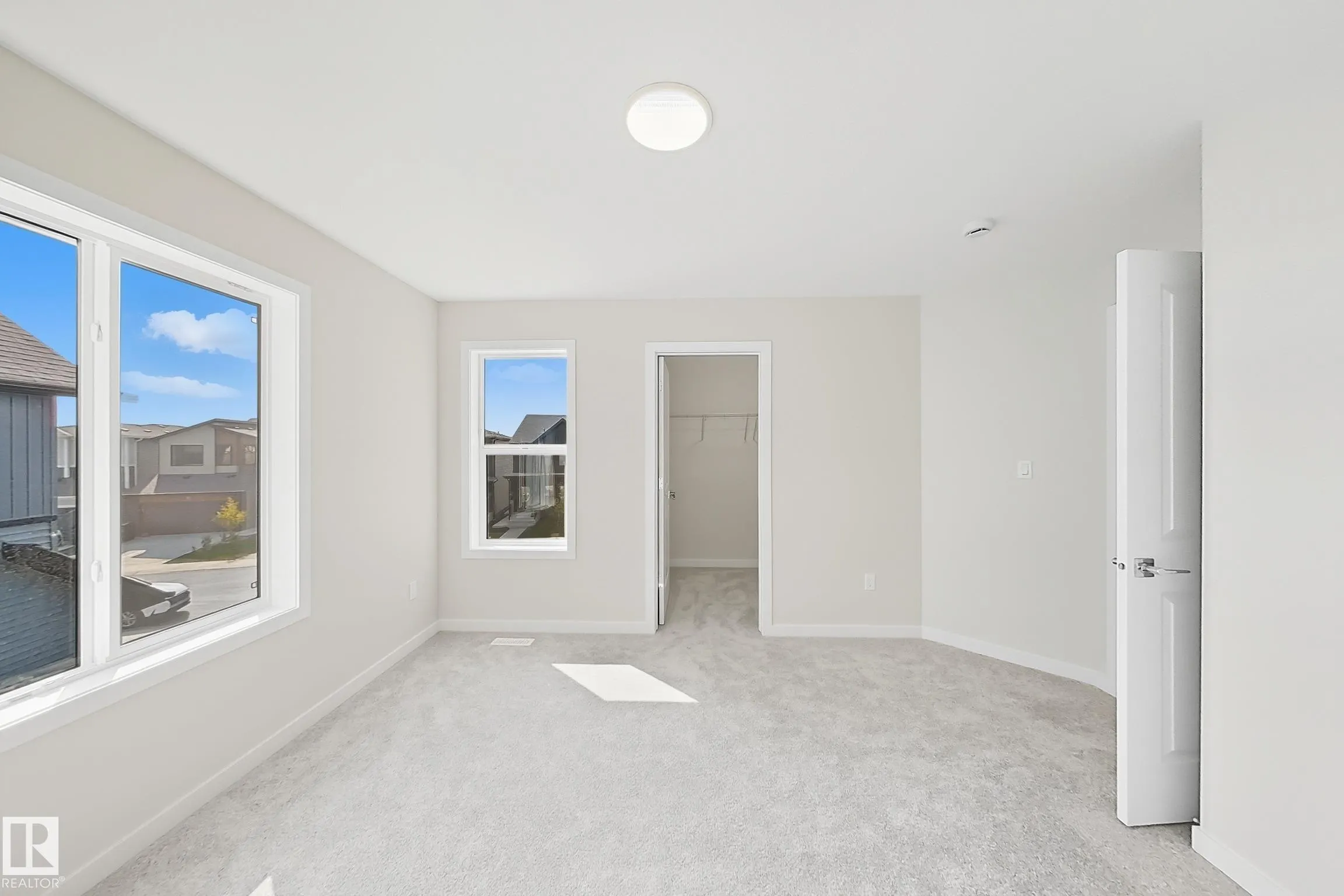 4856 HAWTHORN Bend