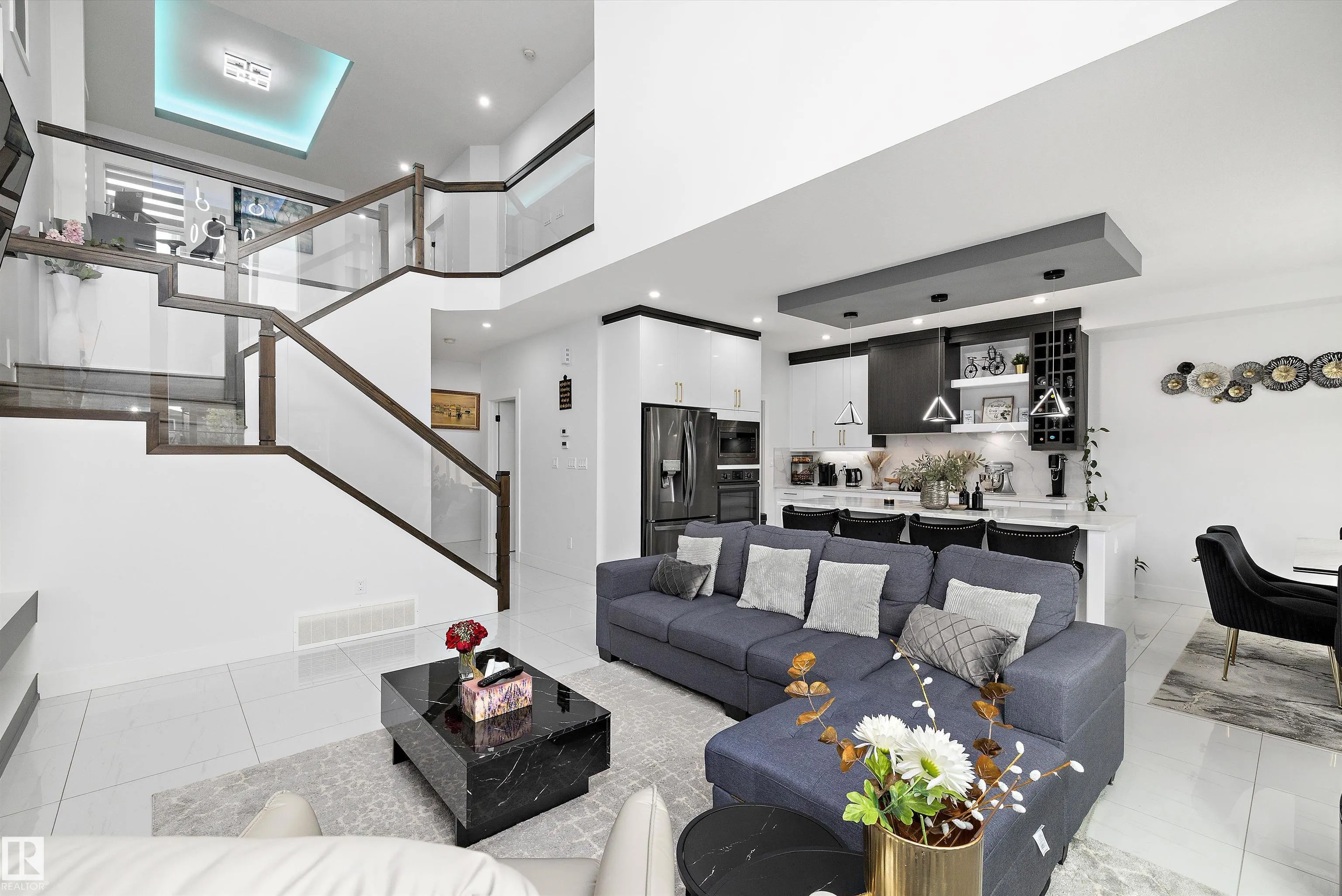 5343 KIMBALL Place