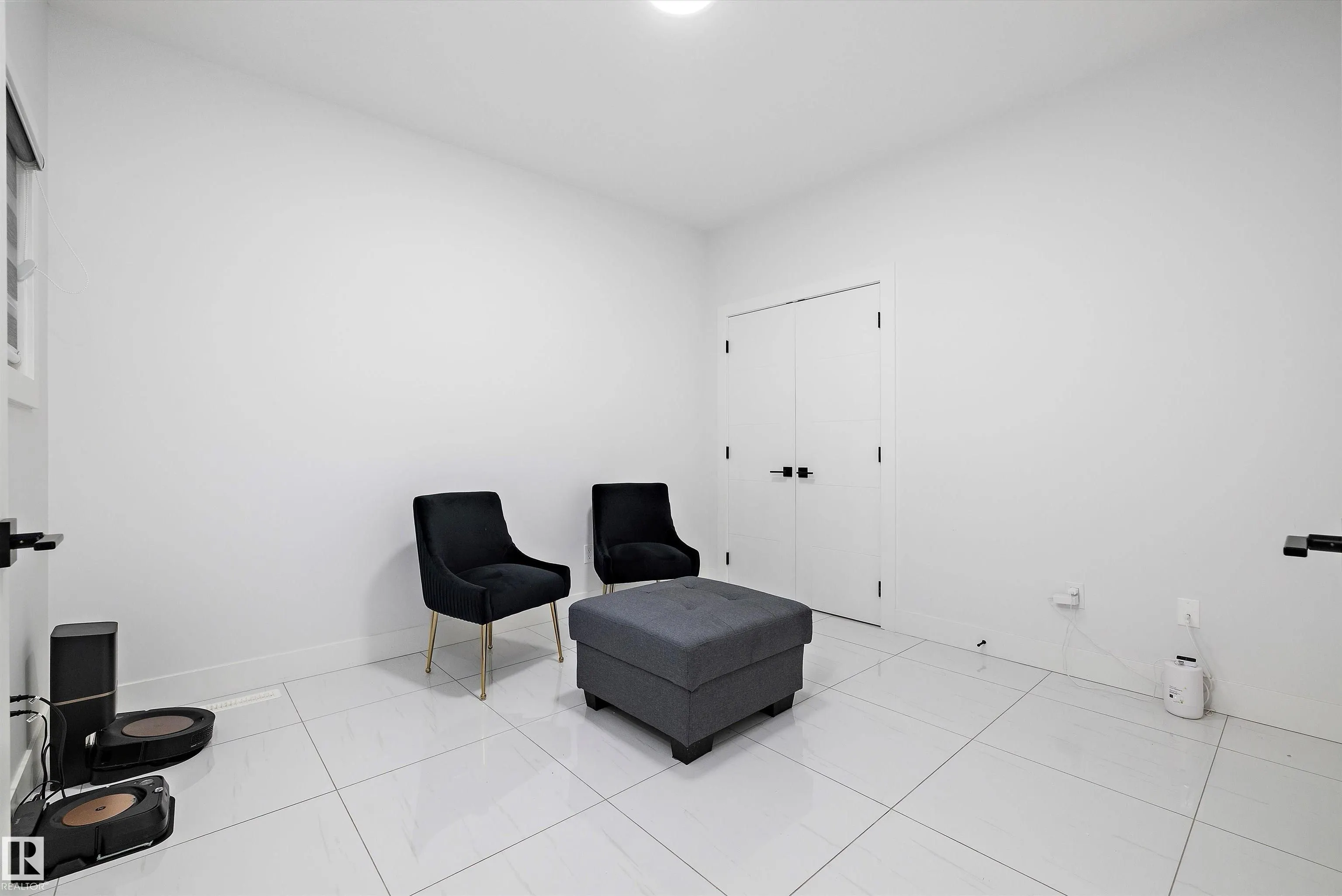 5343 KIMBALL Place