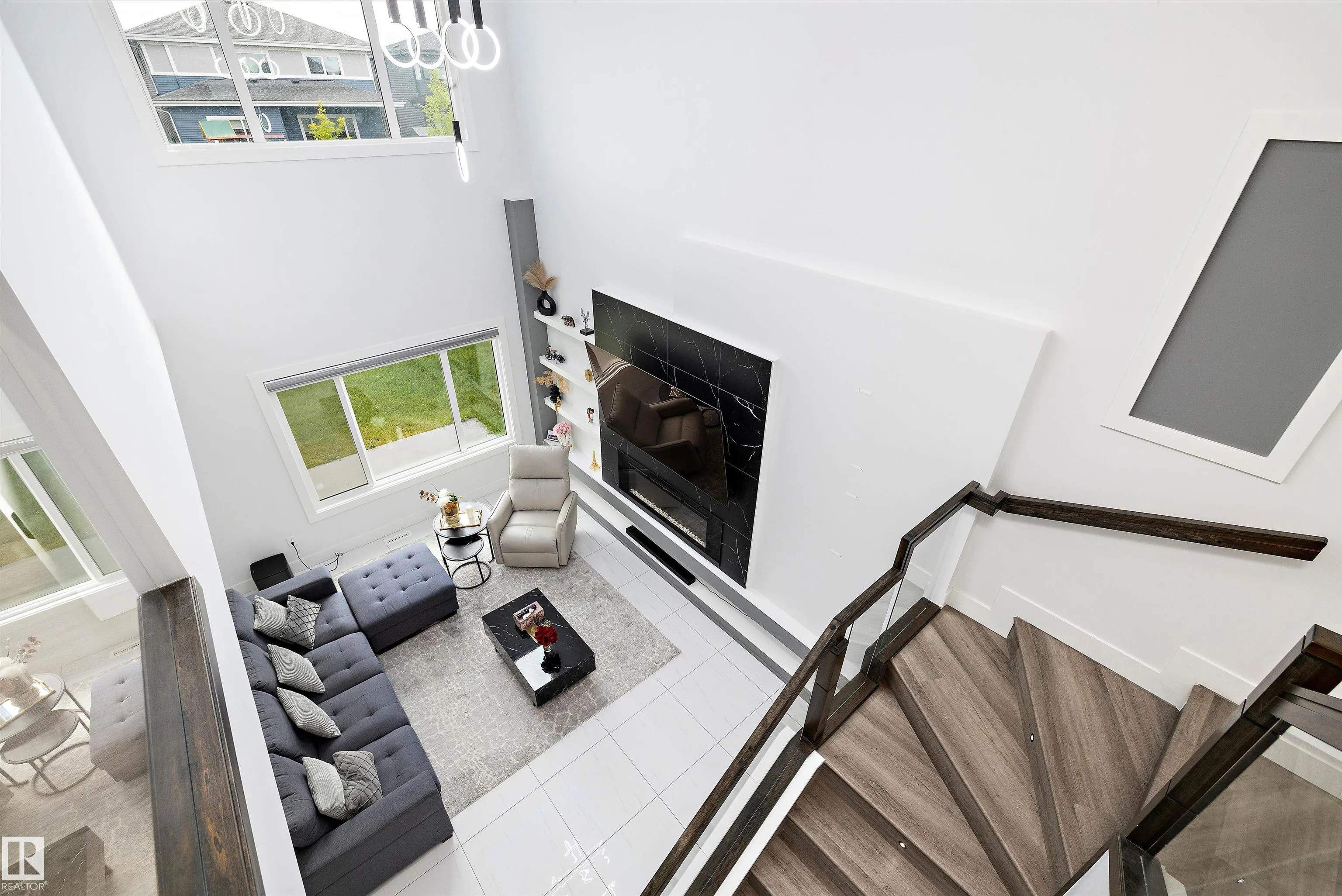 5343 KIMBALL Place