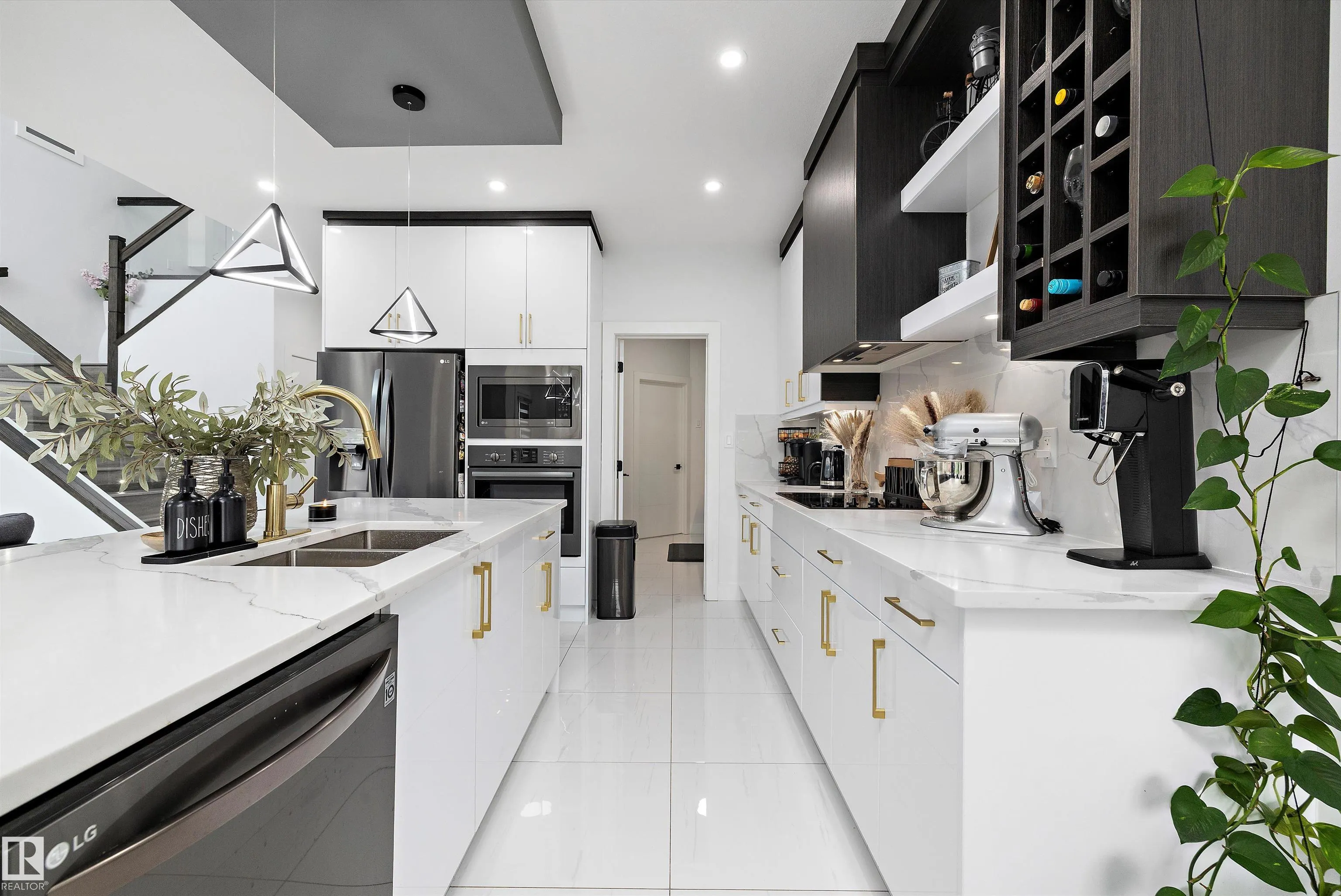 5343 KIMBALL Place