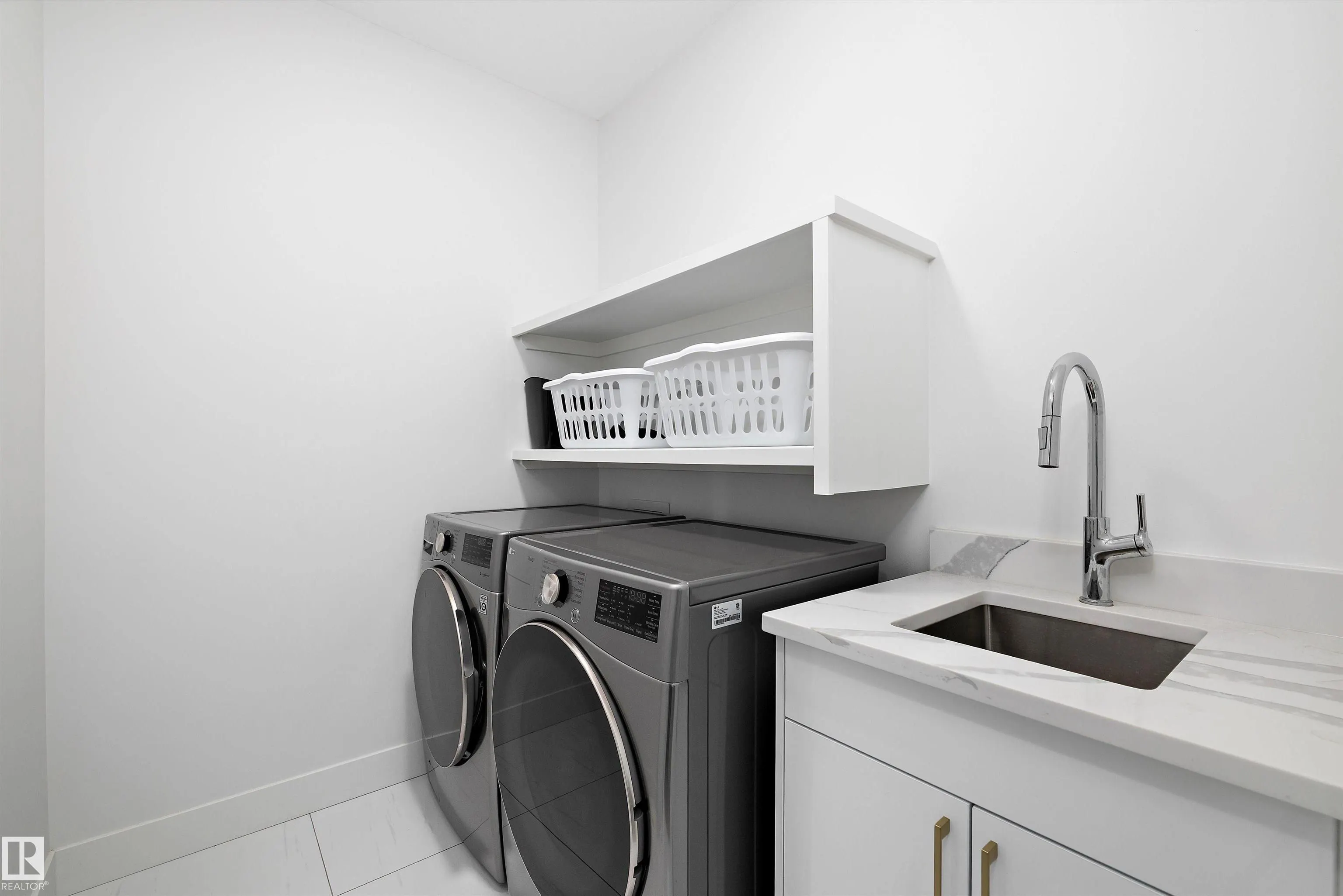 5343 KIMBALL Place
