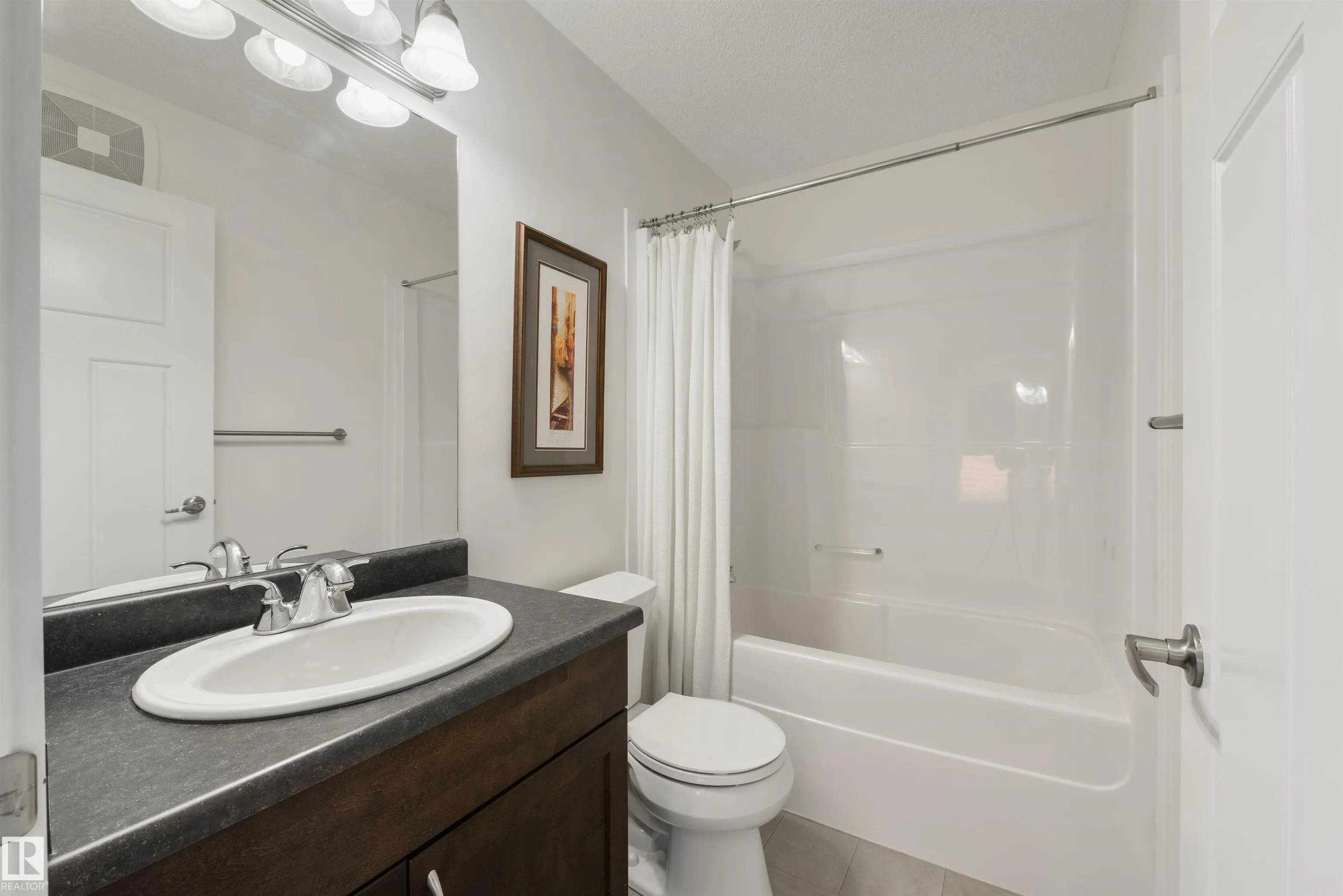 5519 CRABAPPLE Loop