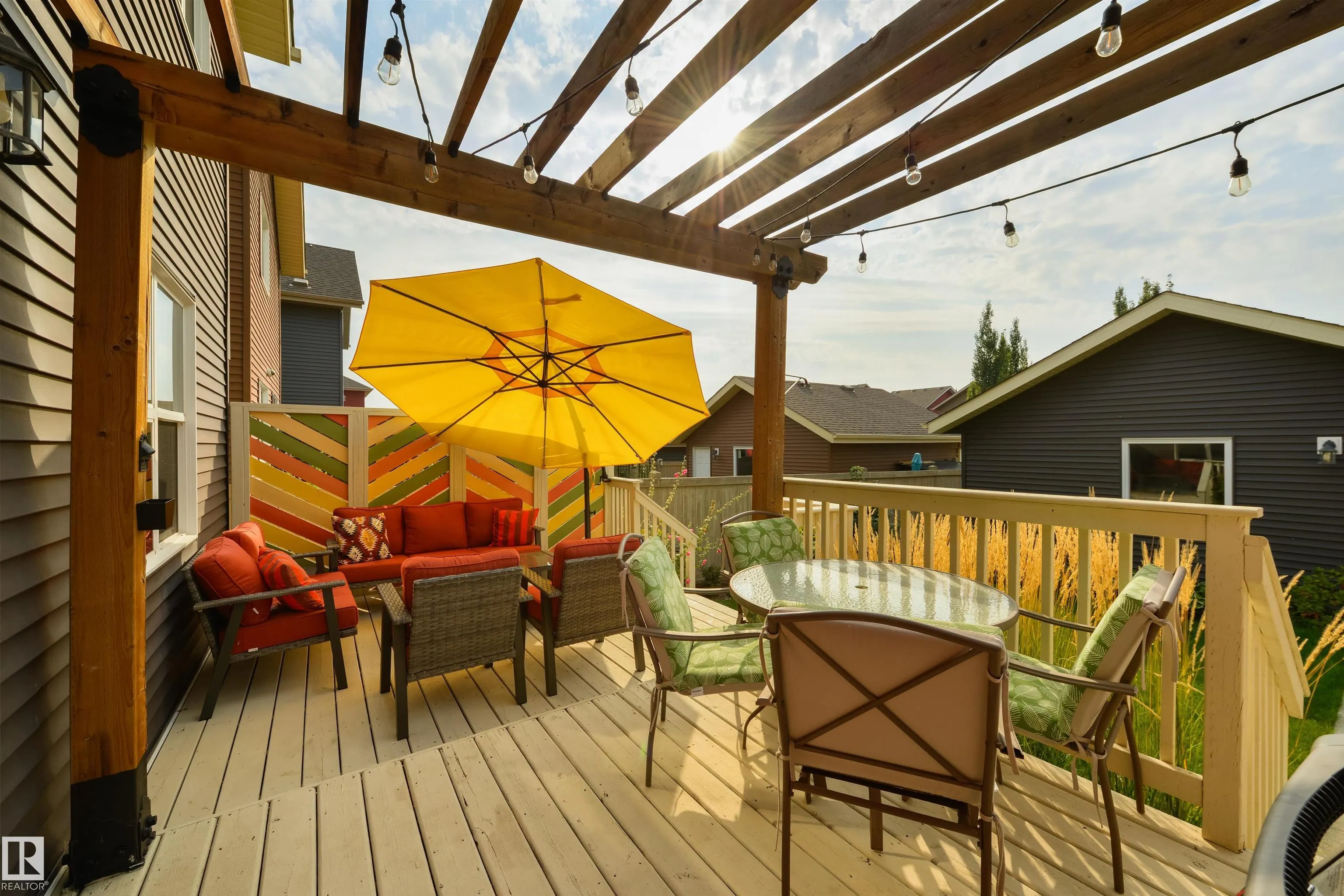 5519 CRABAPPLE Loop