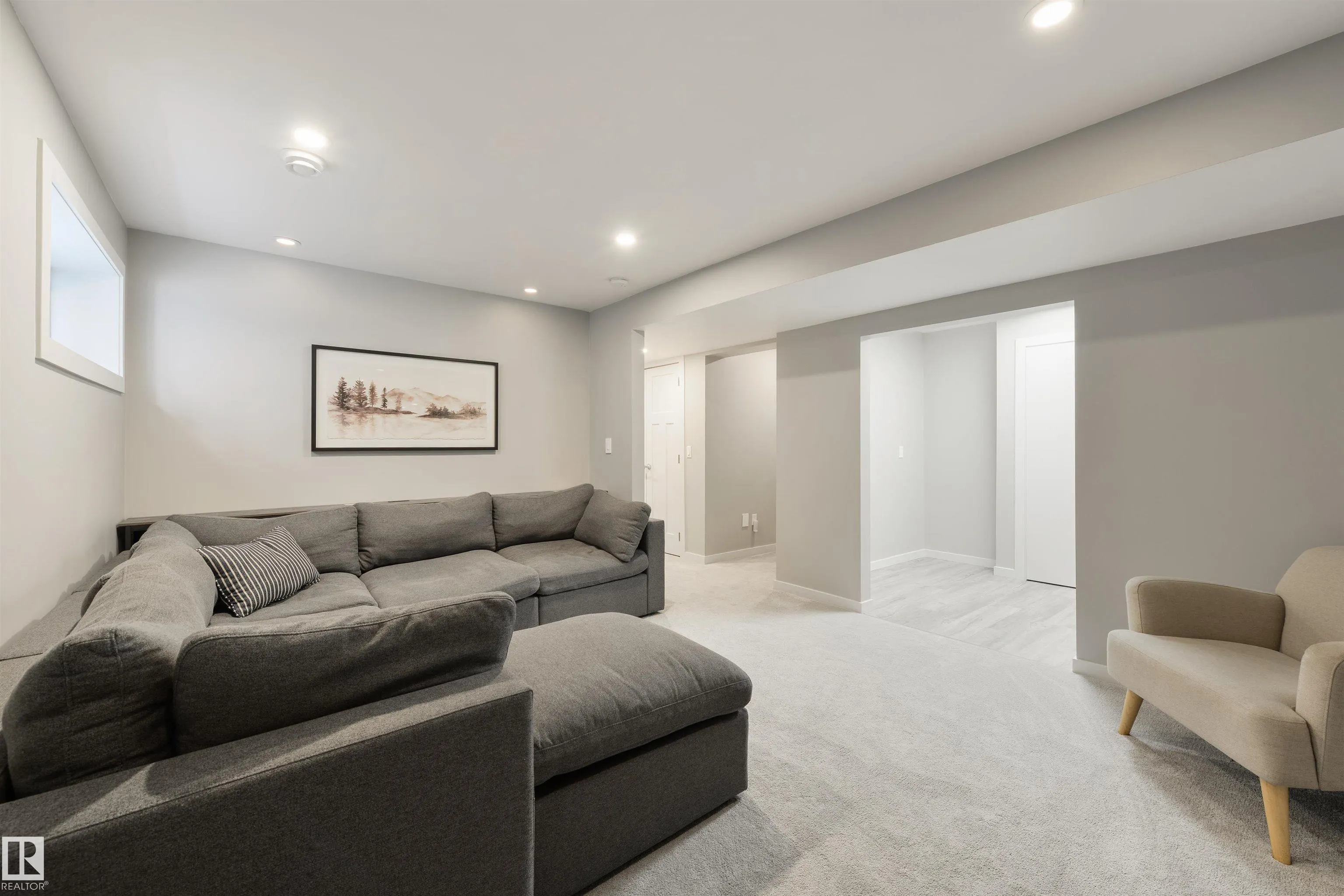 5519 CRABAPPLE Loop