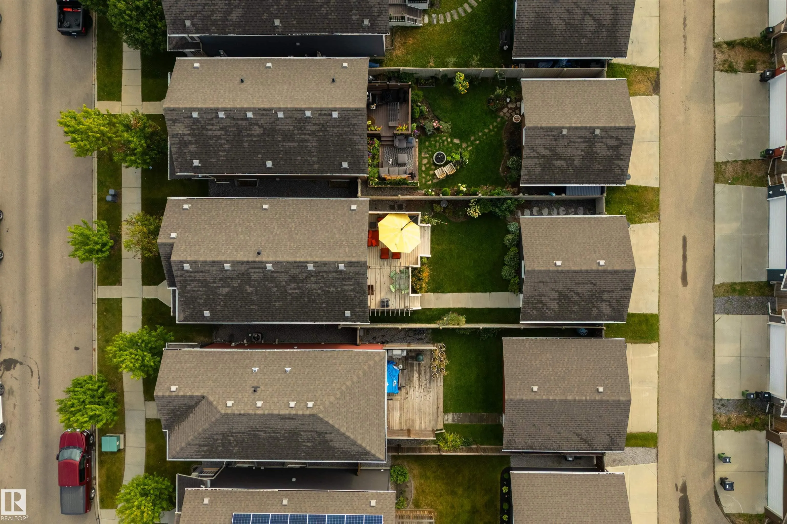 5519 CRABAPPLE Loop
