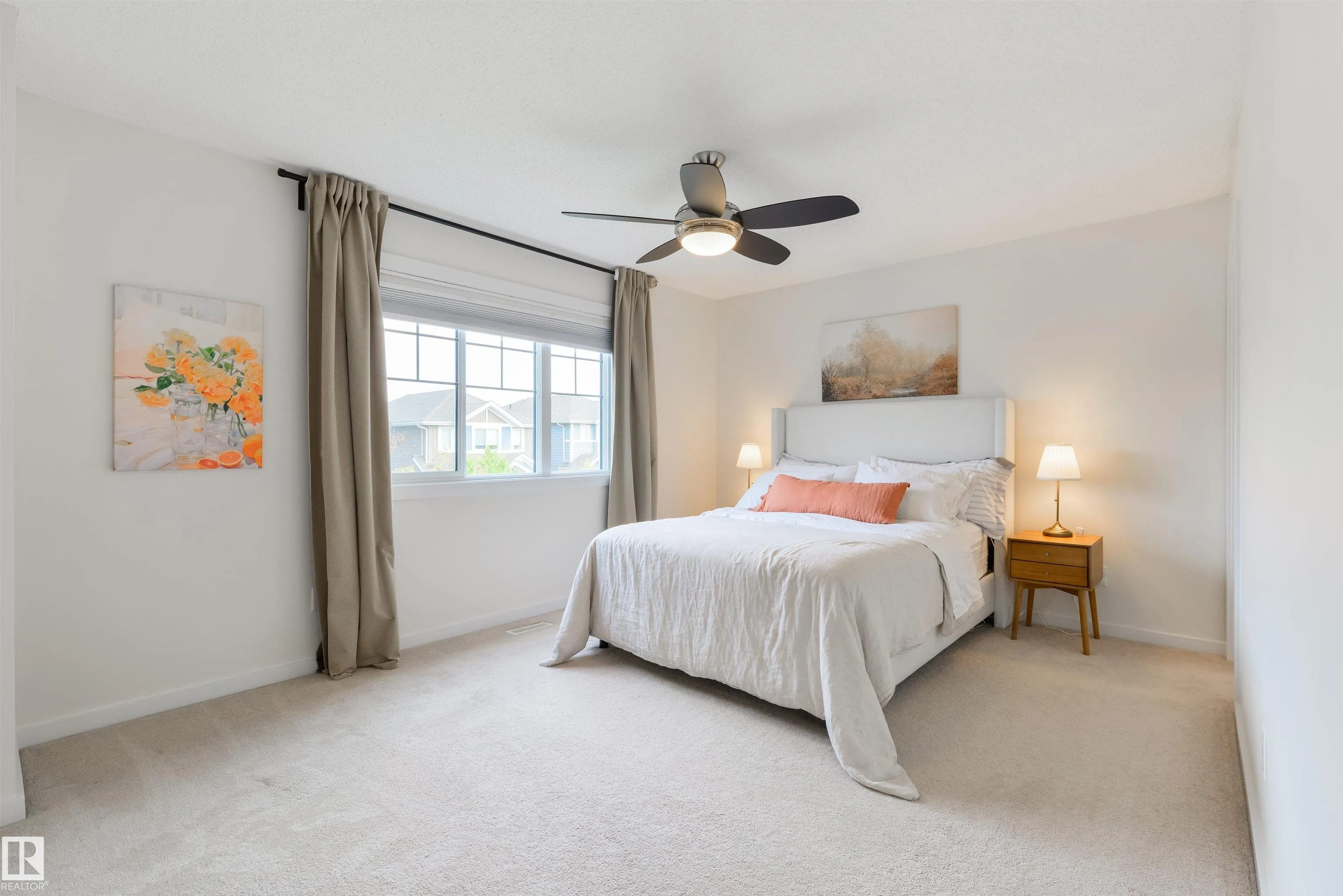 5519 CRABAPPLE Loop