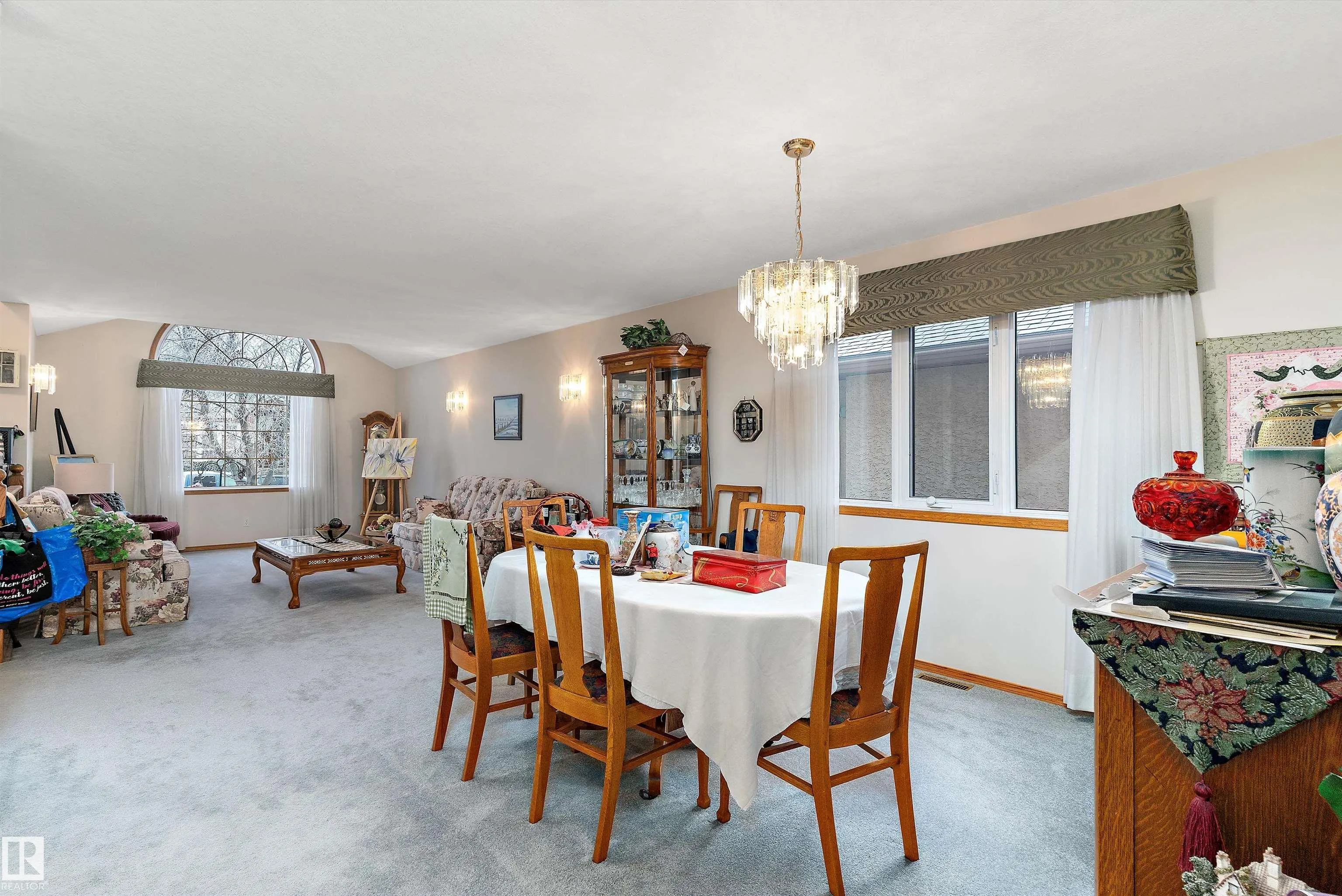 12 J BROWN Place